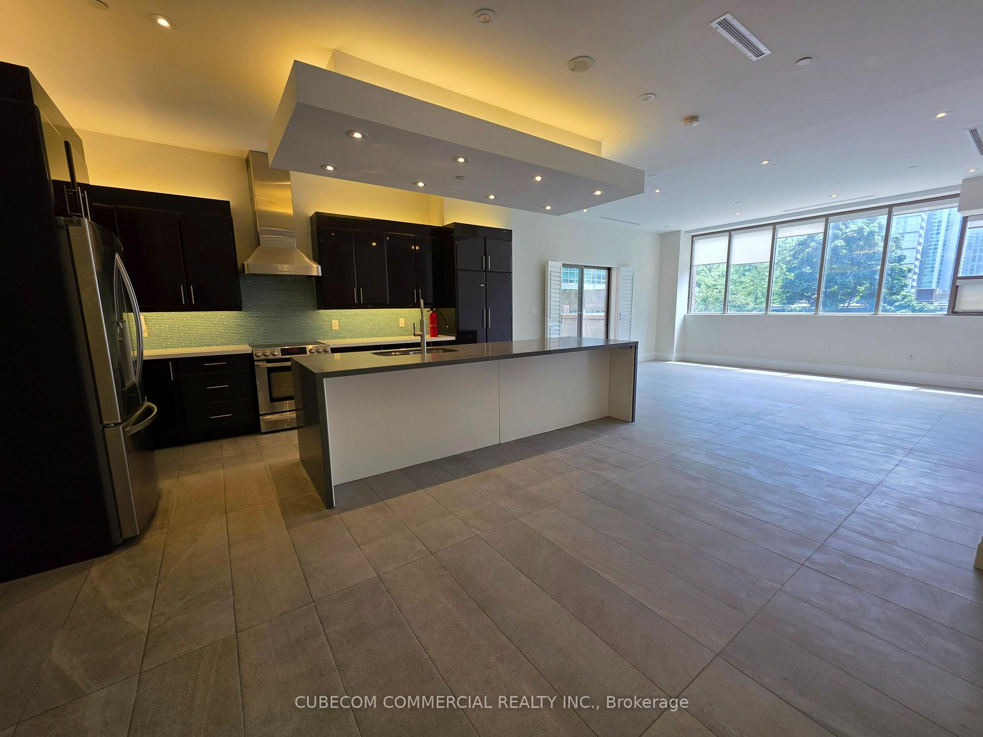 Photo 5 of Unit 304, 393 King Street W, Toronto, Waterfront Communities — HOMEH