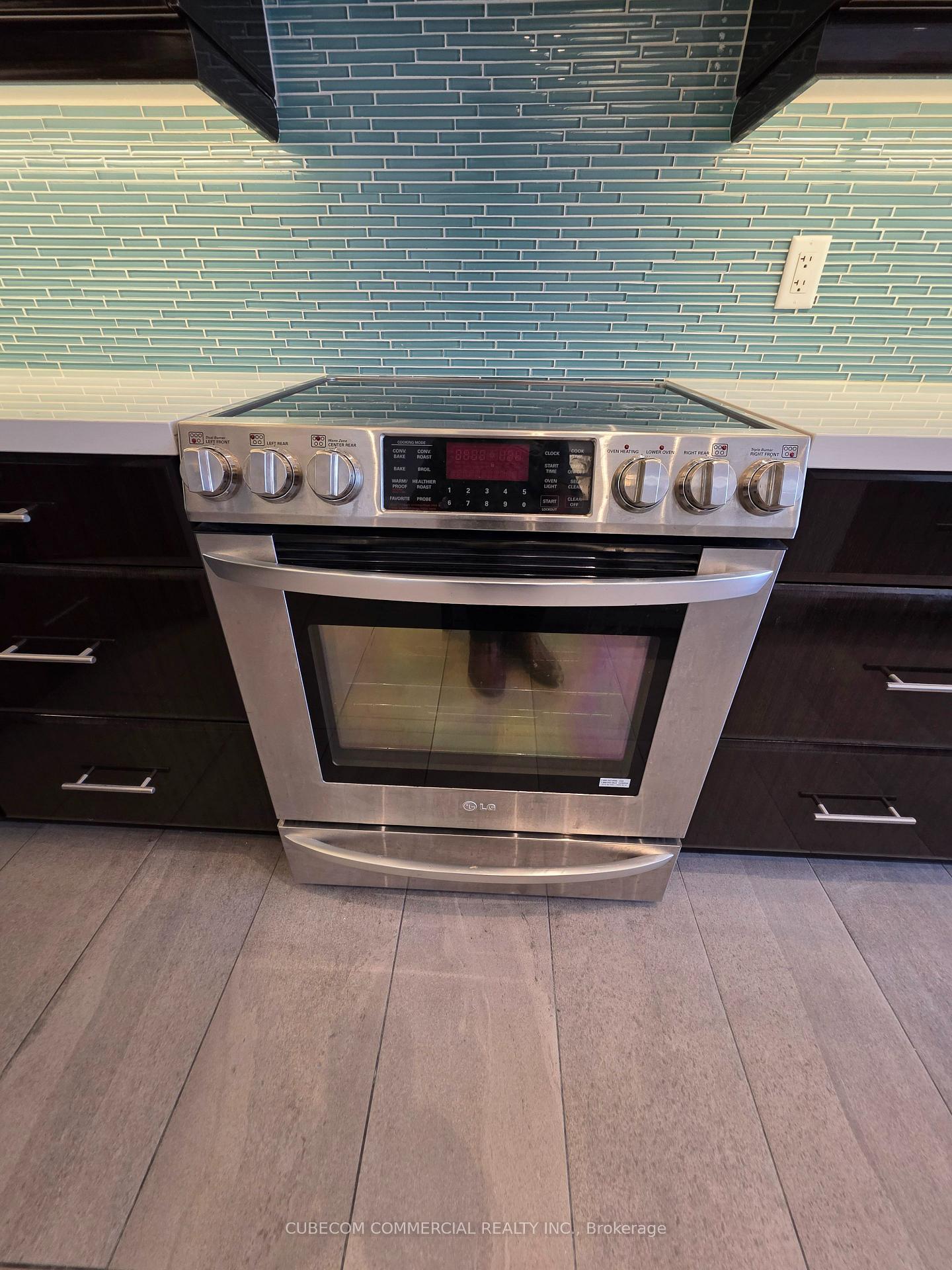 Photo 8 of Unit 304, 393 King Street W, Toronto, Waterfront Communities — HOMEH