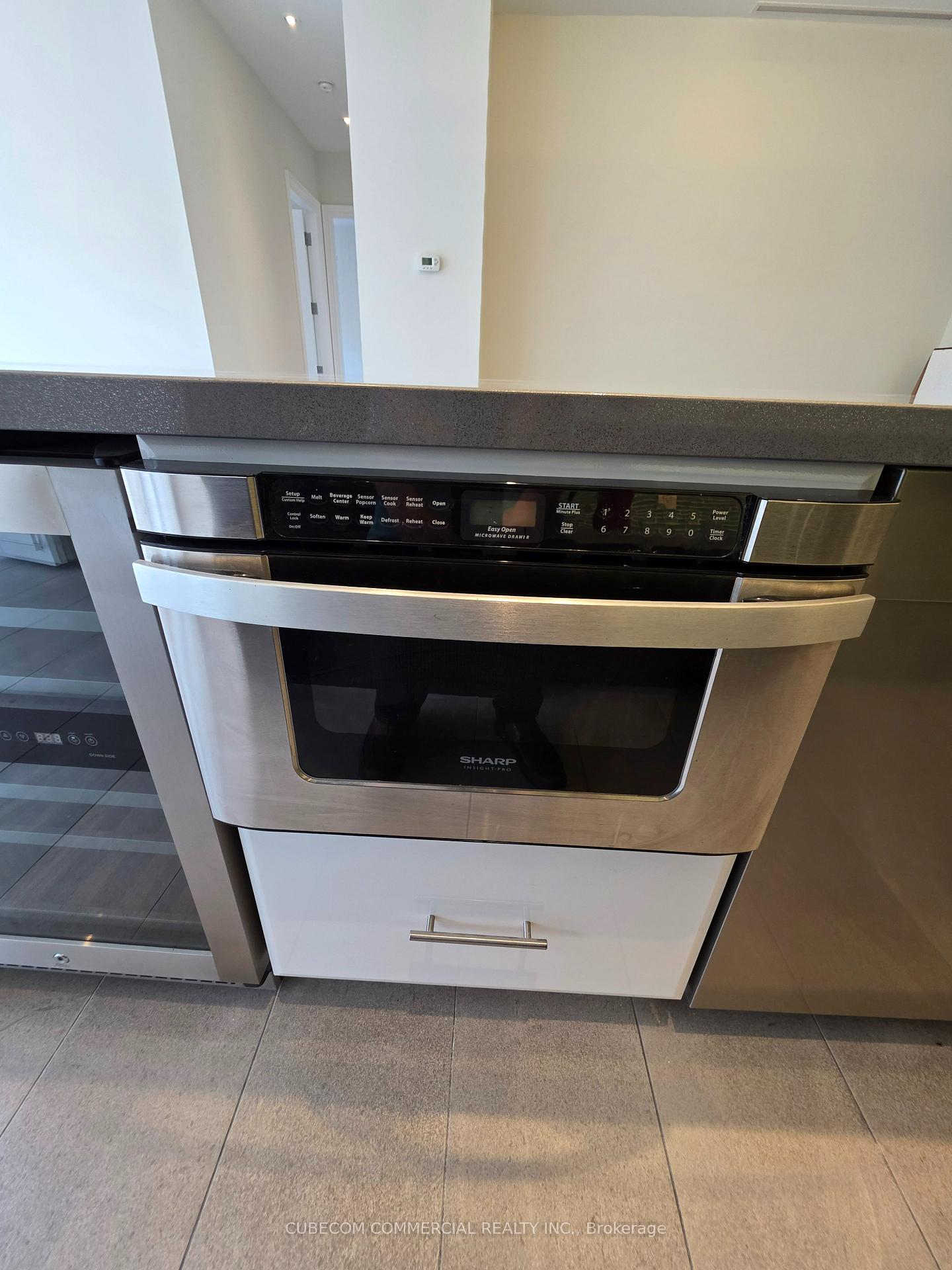 Photo 10 of Unit 304, 393 King Street W, Toronto, Waterfront Communities — HOMEH