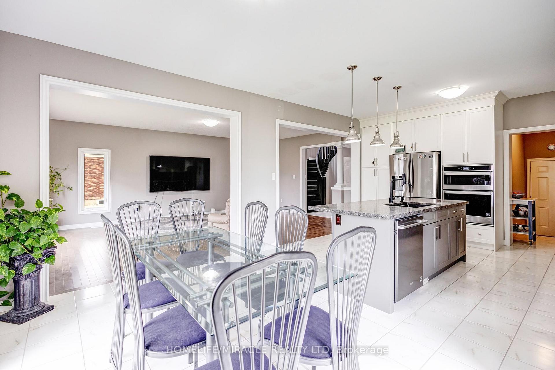 Photo 12 of 417 Rivertrail Avenue, Kitchener, Idlewood/Lackner Woods — HOMEH