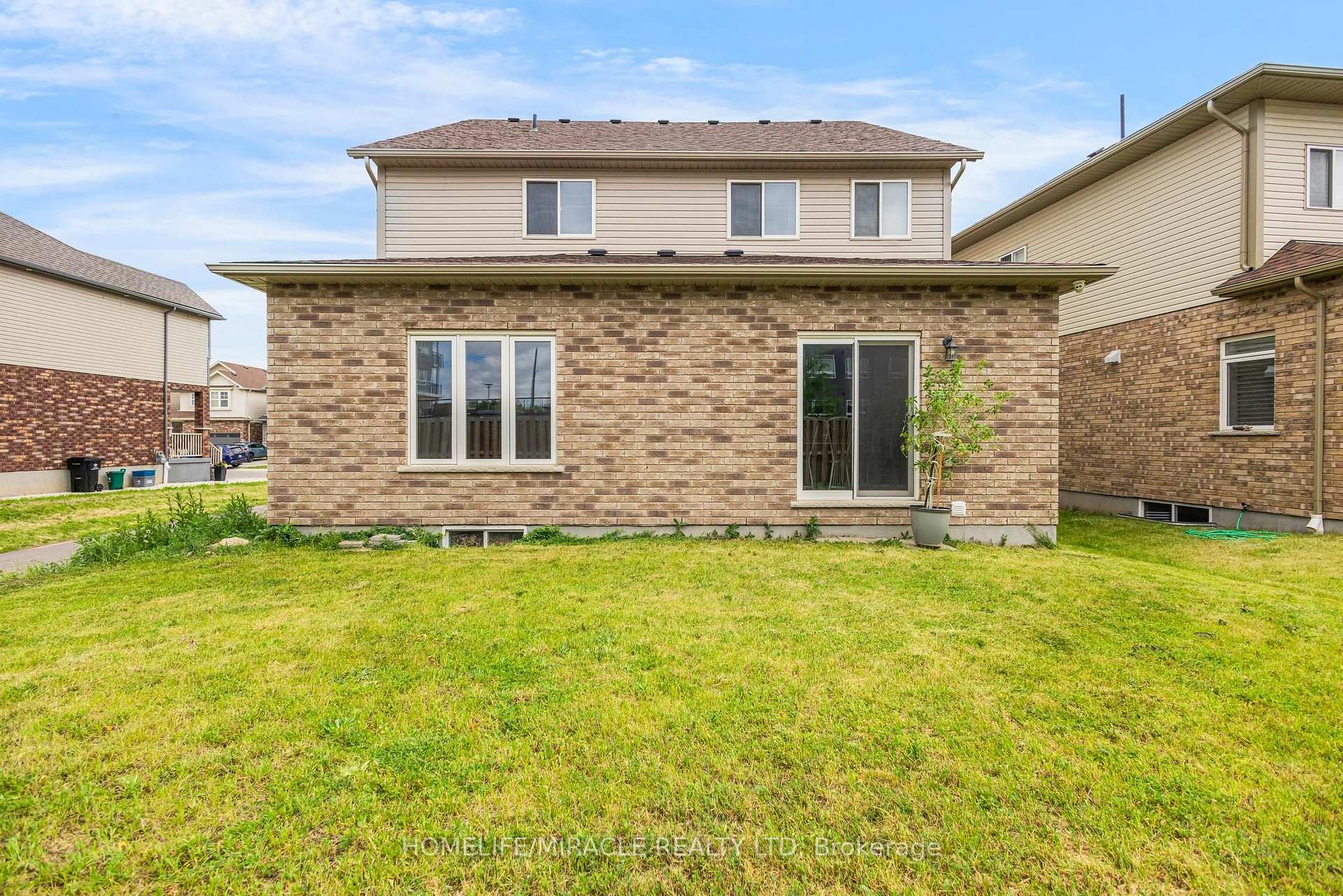 Photo 41 of 417 Rivertrail Avenue, Kitchener, Idlewood/Lackner Woods — HOMEH