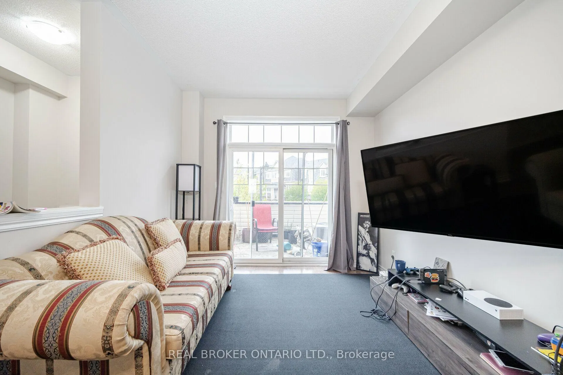 Photo 3 of 50 Magdalene Crescent, Brampton, Heart Lake East — HOMEH