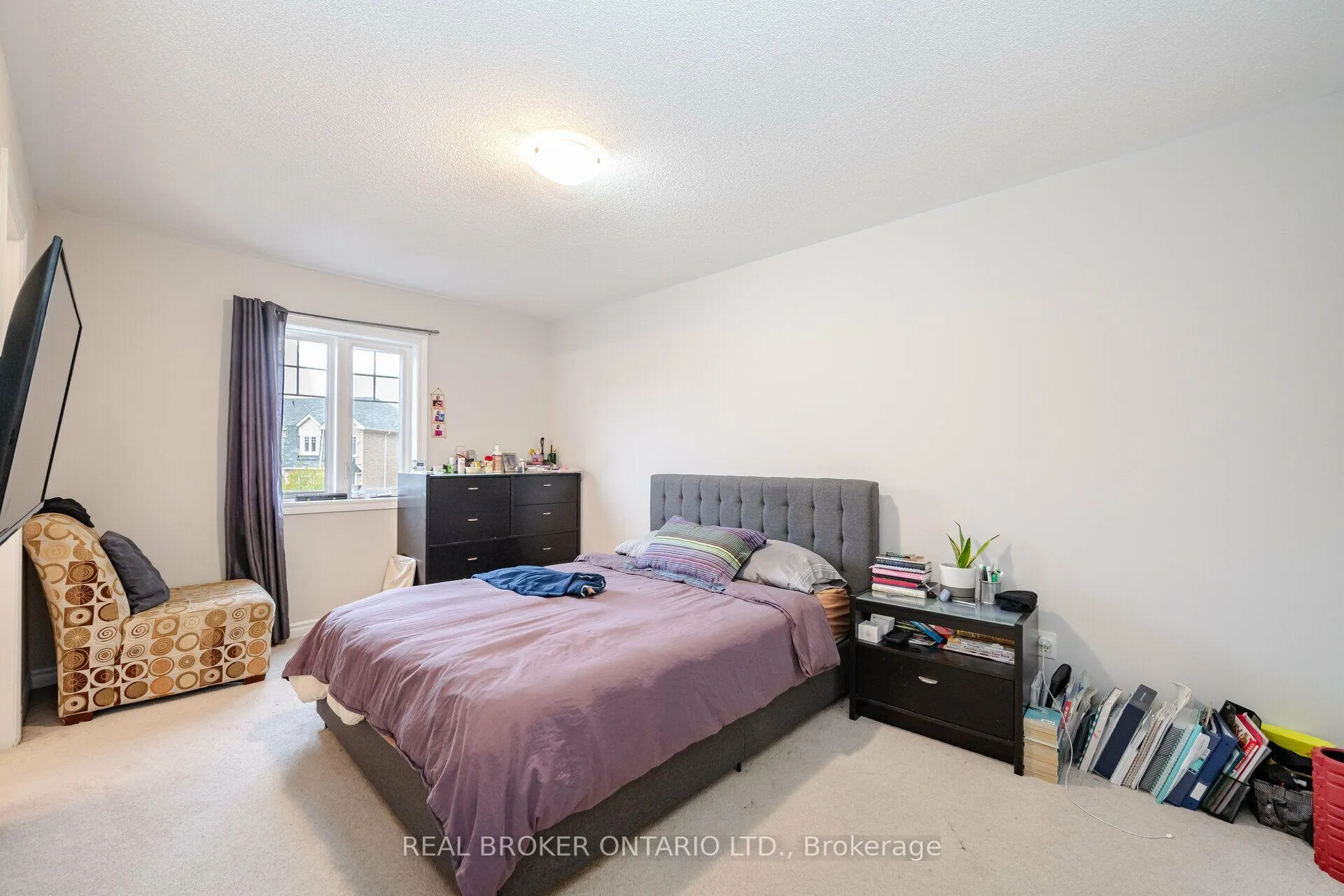 Photo 10 of 50 Magdalene Crescent, Brampton, Heart Lake East — HOMEH