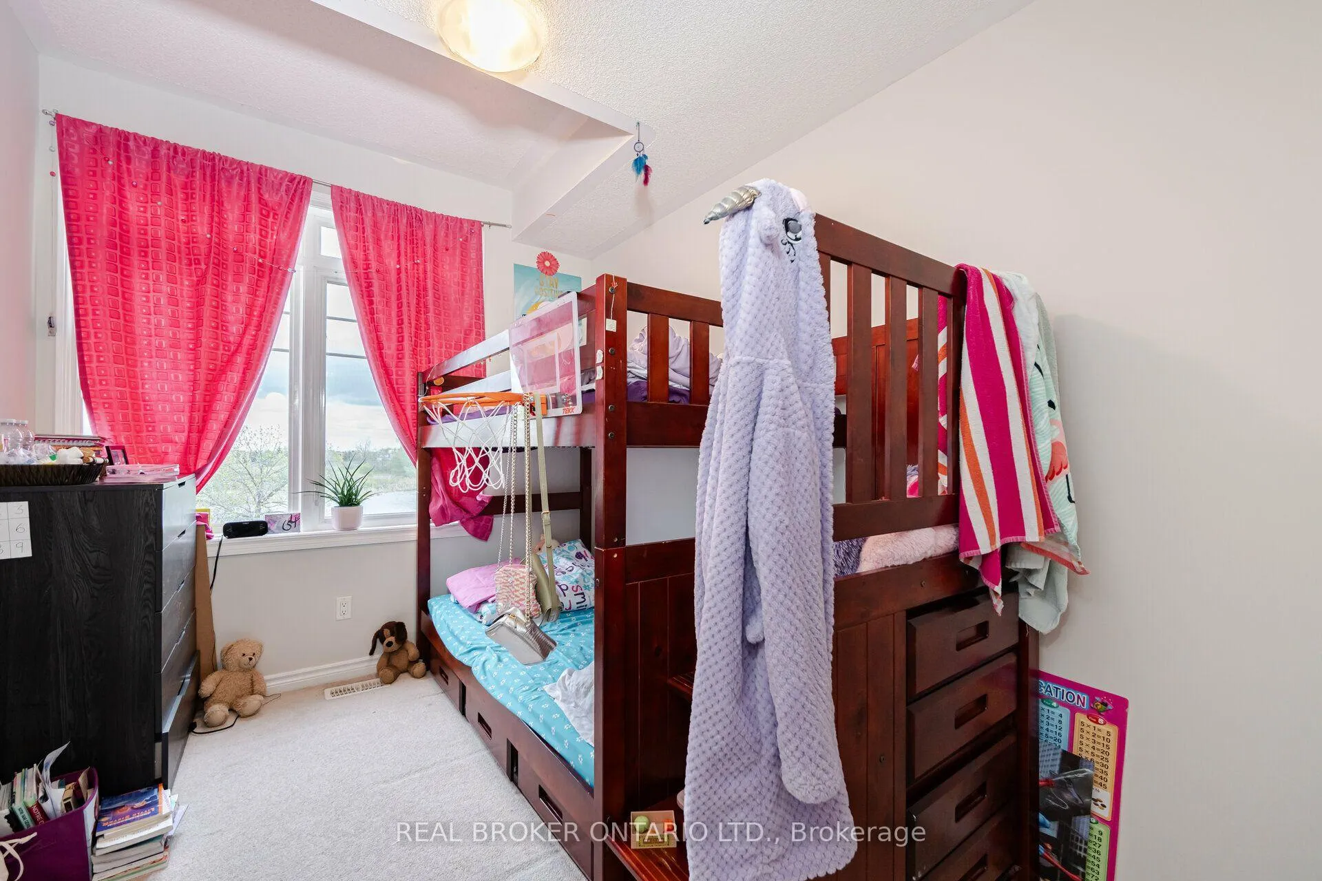 Photo 13 of 50 Magdalene Crescent, Brampton, Heart Lake East — HOMEH