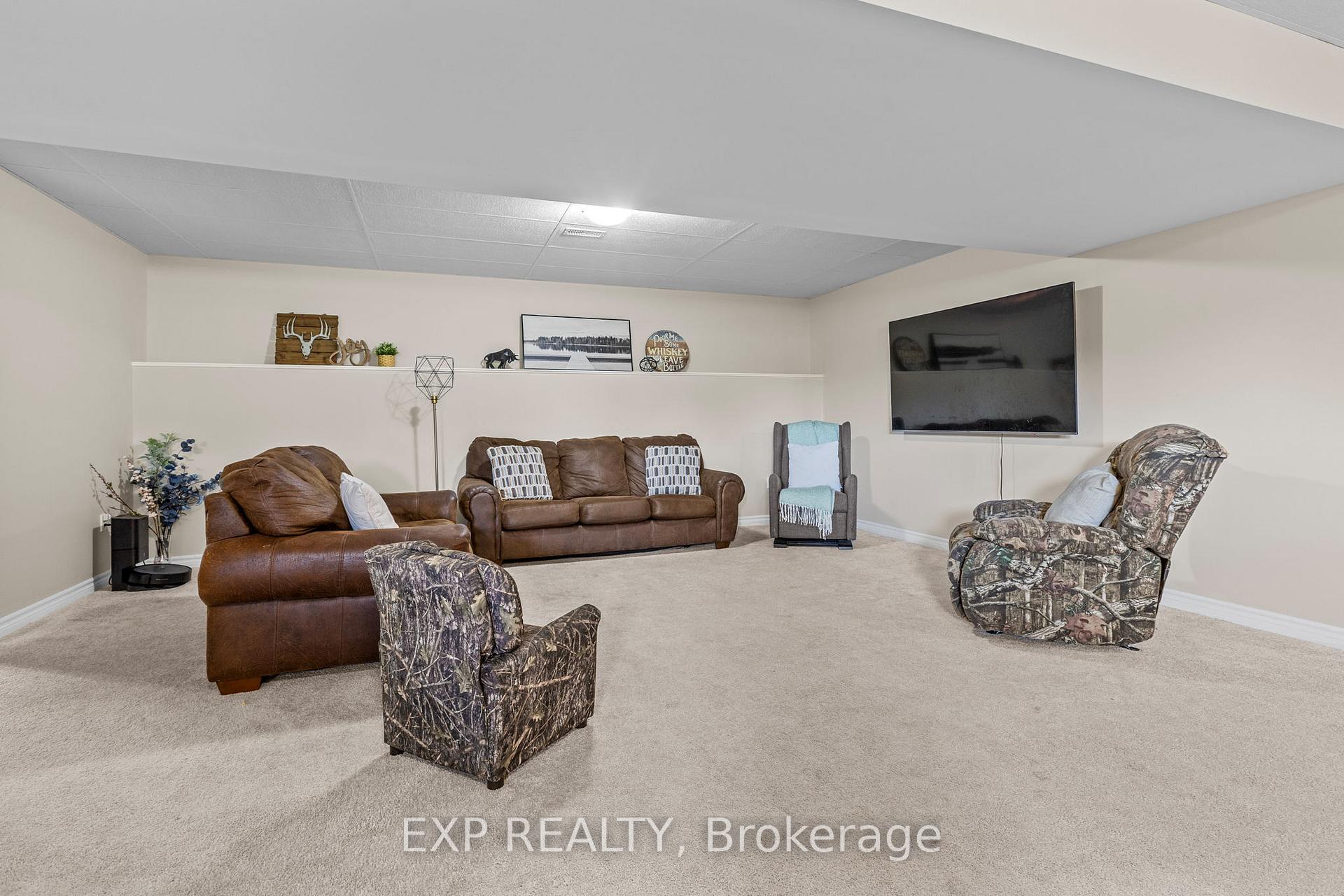Photo 26 of 4153 Roger Stevens Drive, Montague, Montague Twp — HOMEH