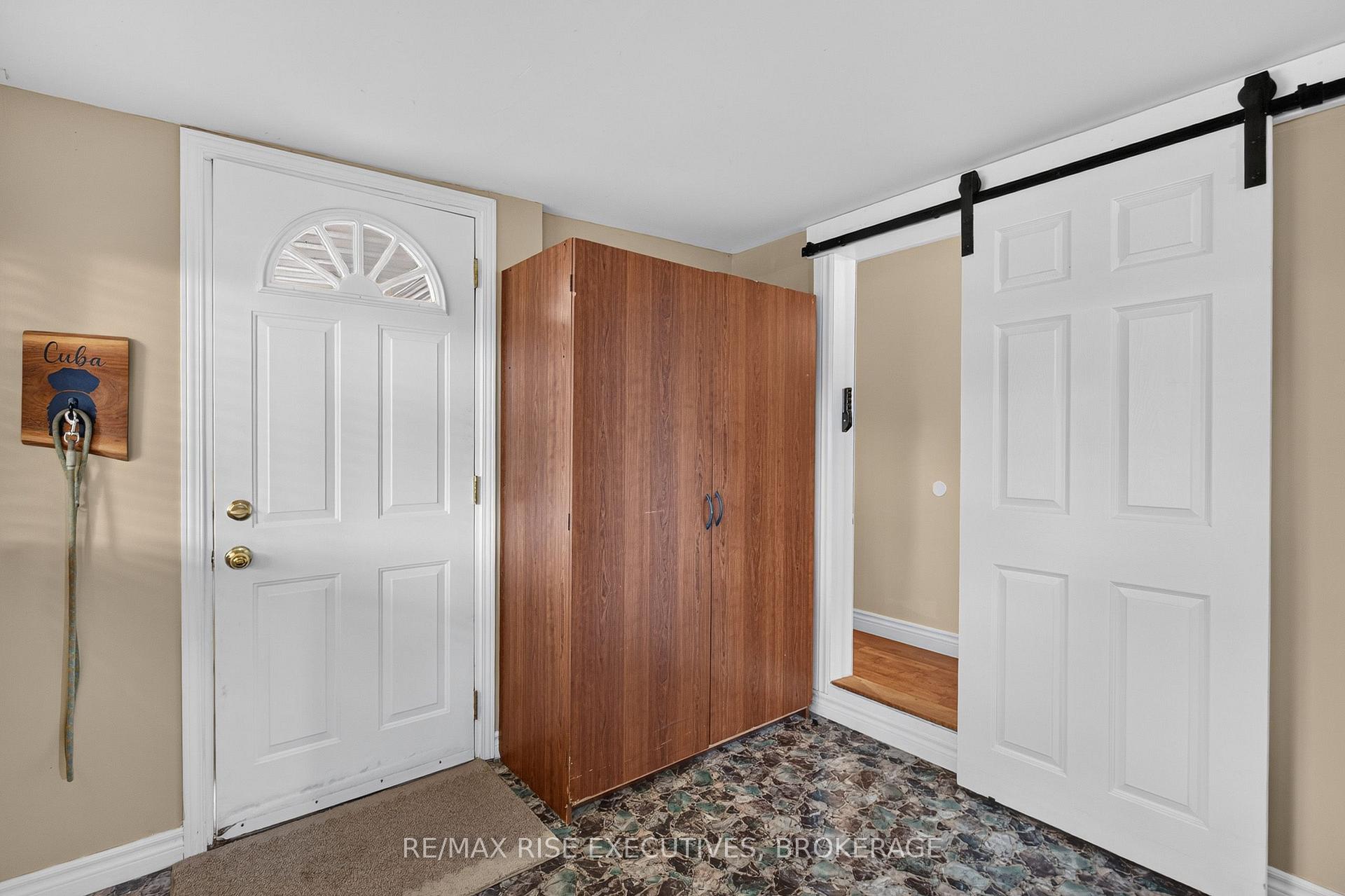 Photo 5 of 18 Wentworth Drive, Kingston, Rideau — HOMEH
