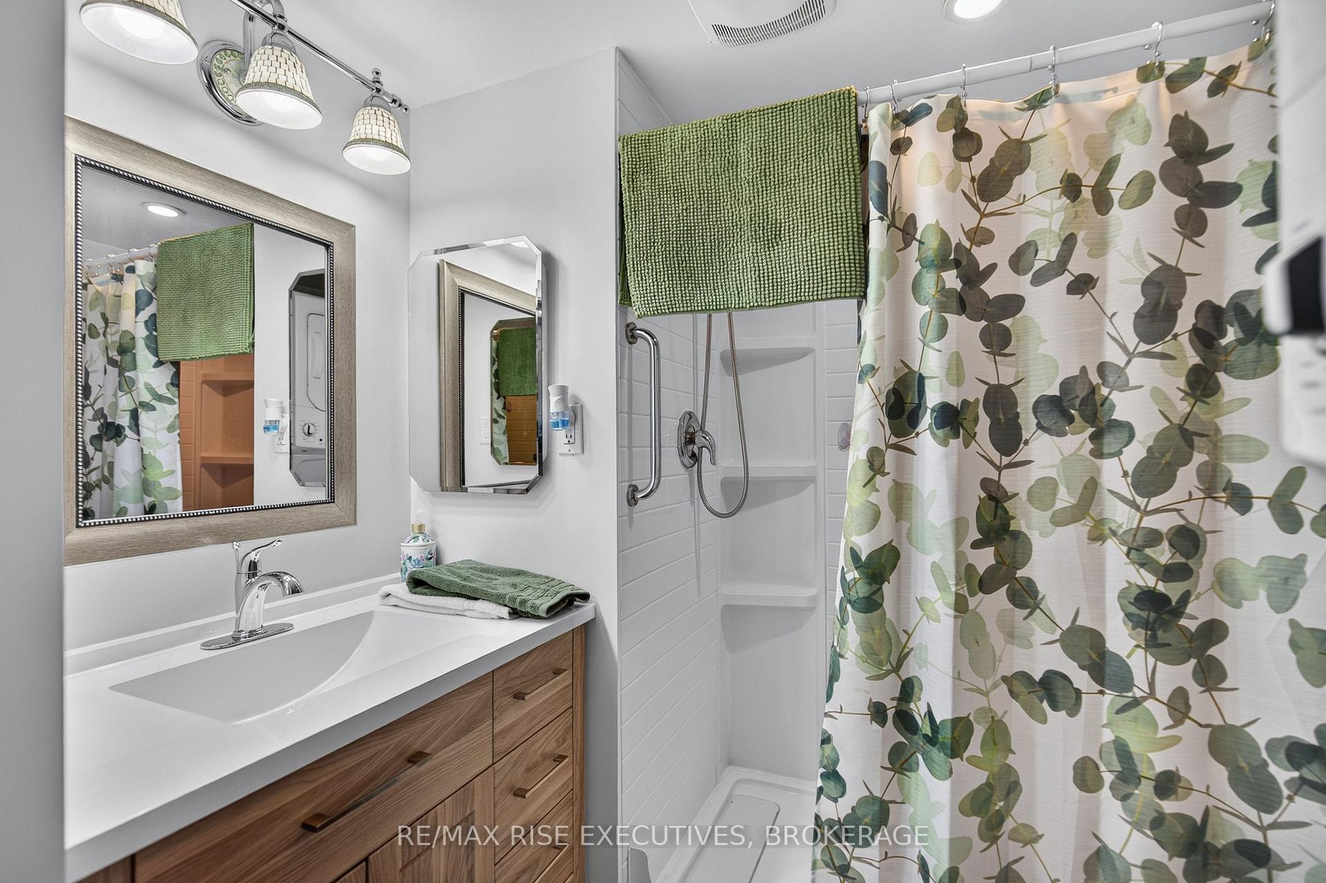 Photo 20 of 18 Wentworth Drive, Kingston, Rideau — HOMEH