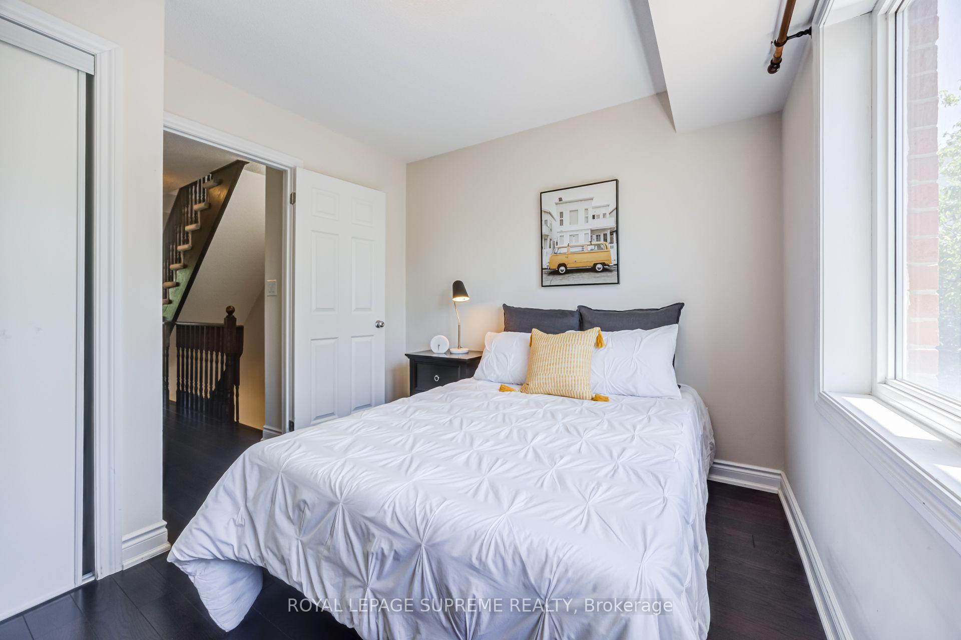Photo 14 of 19B Hobden Place, Etobicoke, Willowridge-Martingrove-Richview — HOMEH