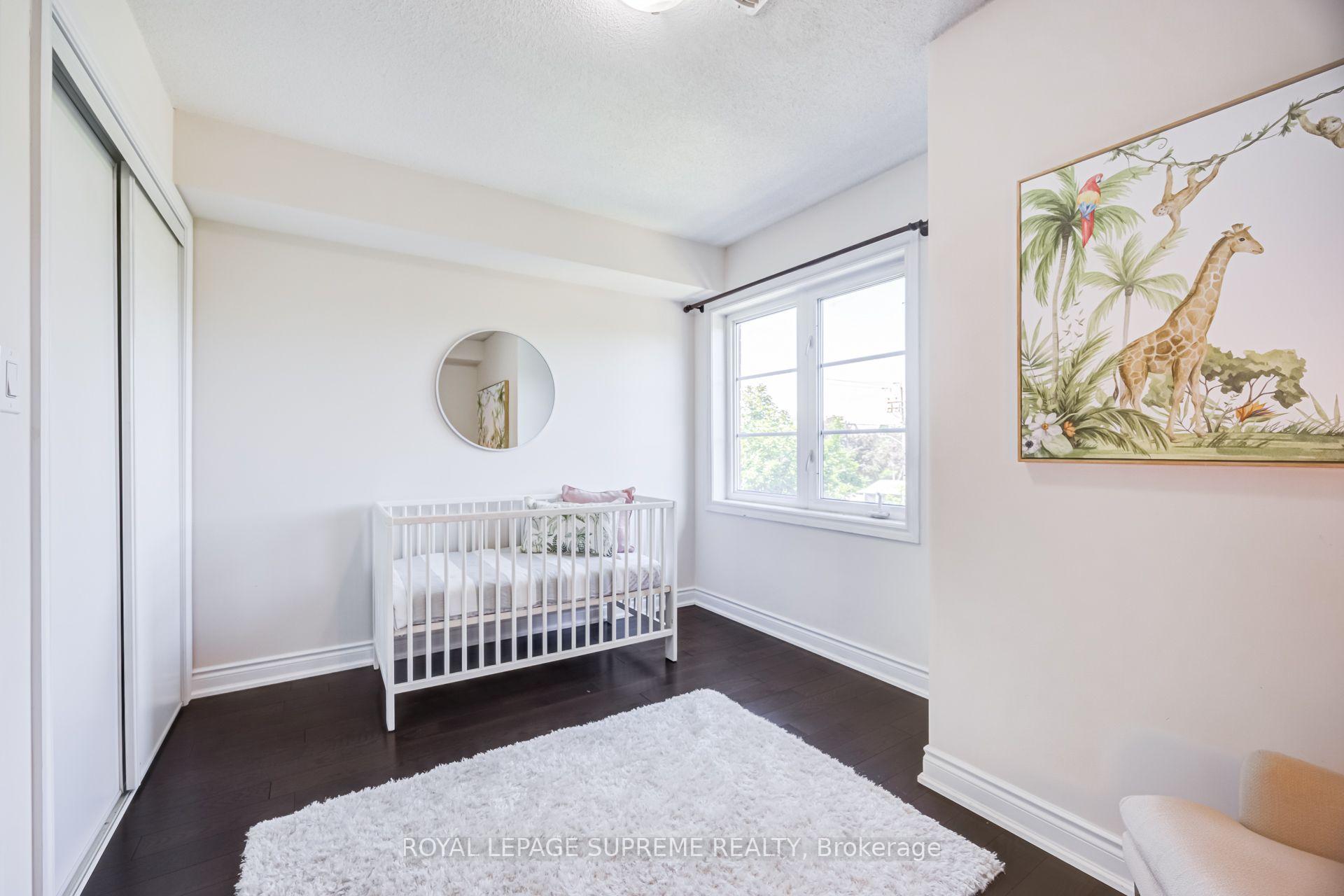 Photo 16 of 19B Hobden Place, Etobicoke, Willowridge-Martingrove-Richview — HOMEH