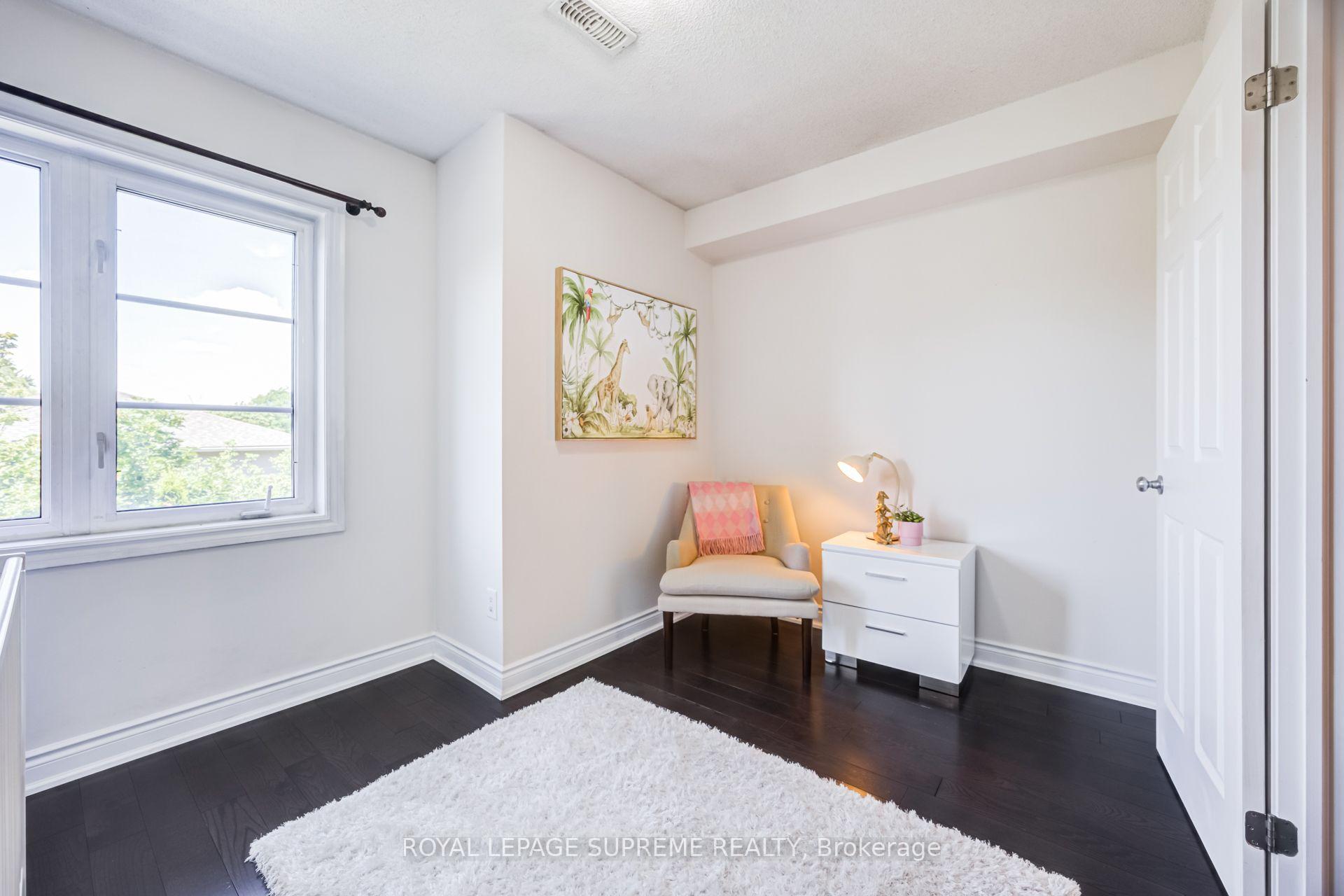 Photo 17 of 19B Hobden Place, Etobicoke, Willowridge-Martingrove-Richview — HOMEH