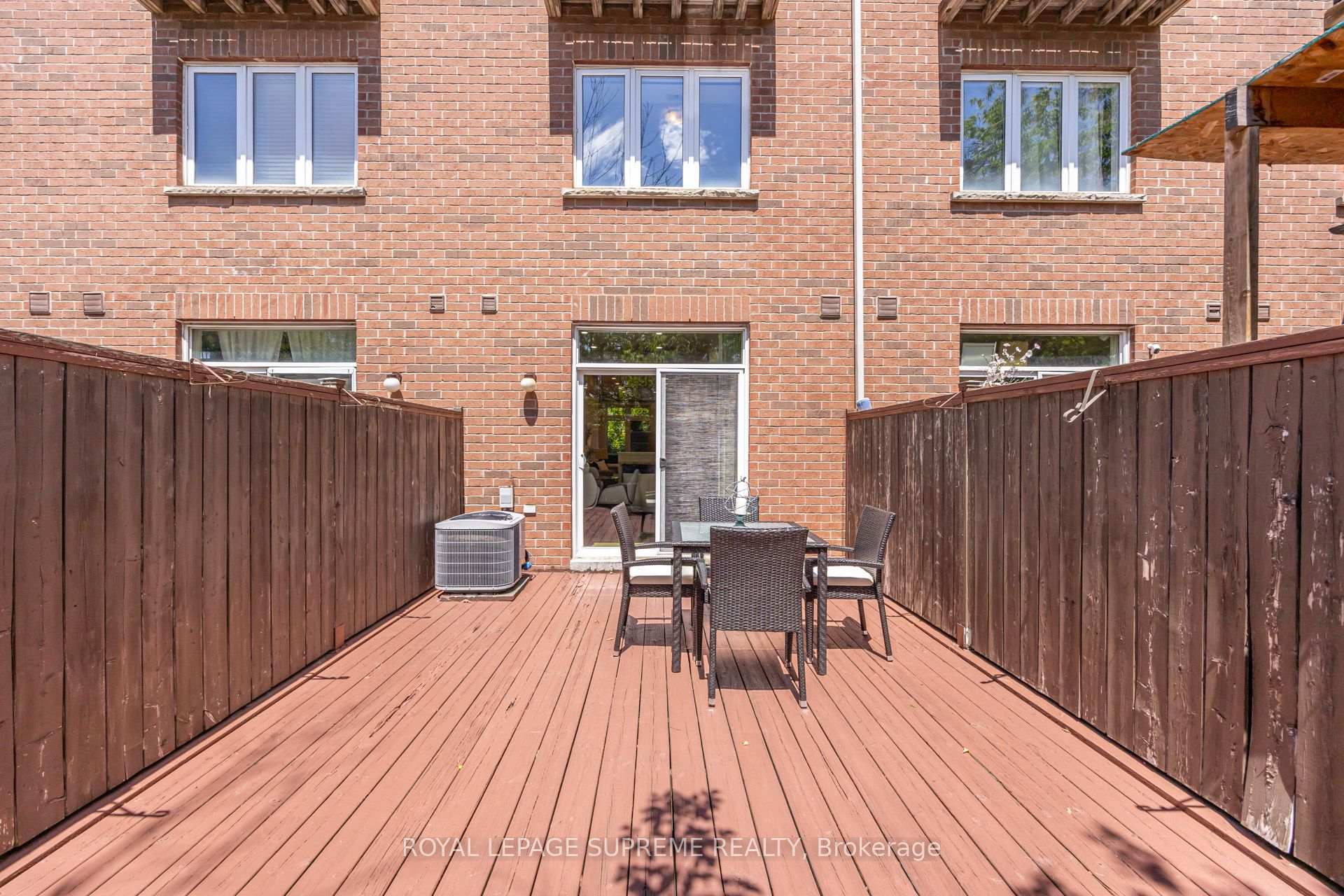 Photo 29 of 19B Hobden Place, Etobicoke, Willowridge-Martingrove-Richview — HOMEH
