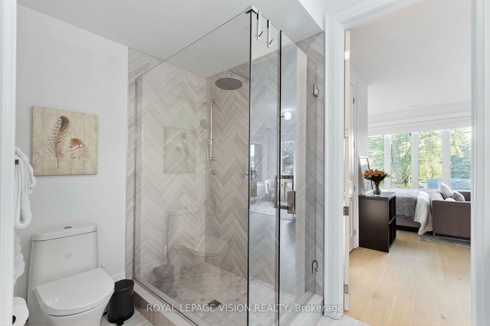 Photo 27 of 732 W Shore Boulevard, Pickering, West Shore — HOMEH