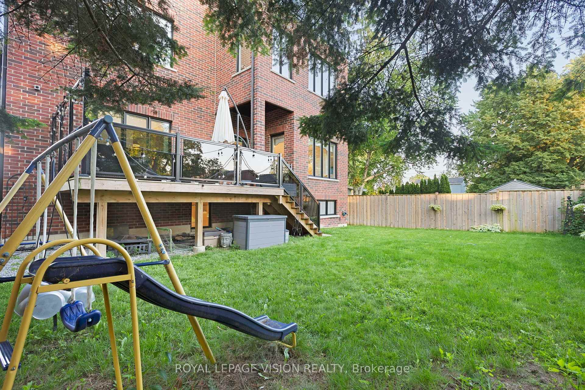 Photo 47 of 732 W Shore Boulevard, Pickering, West Shore — HOMEH