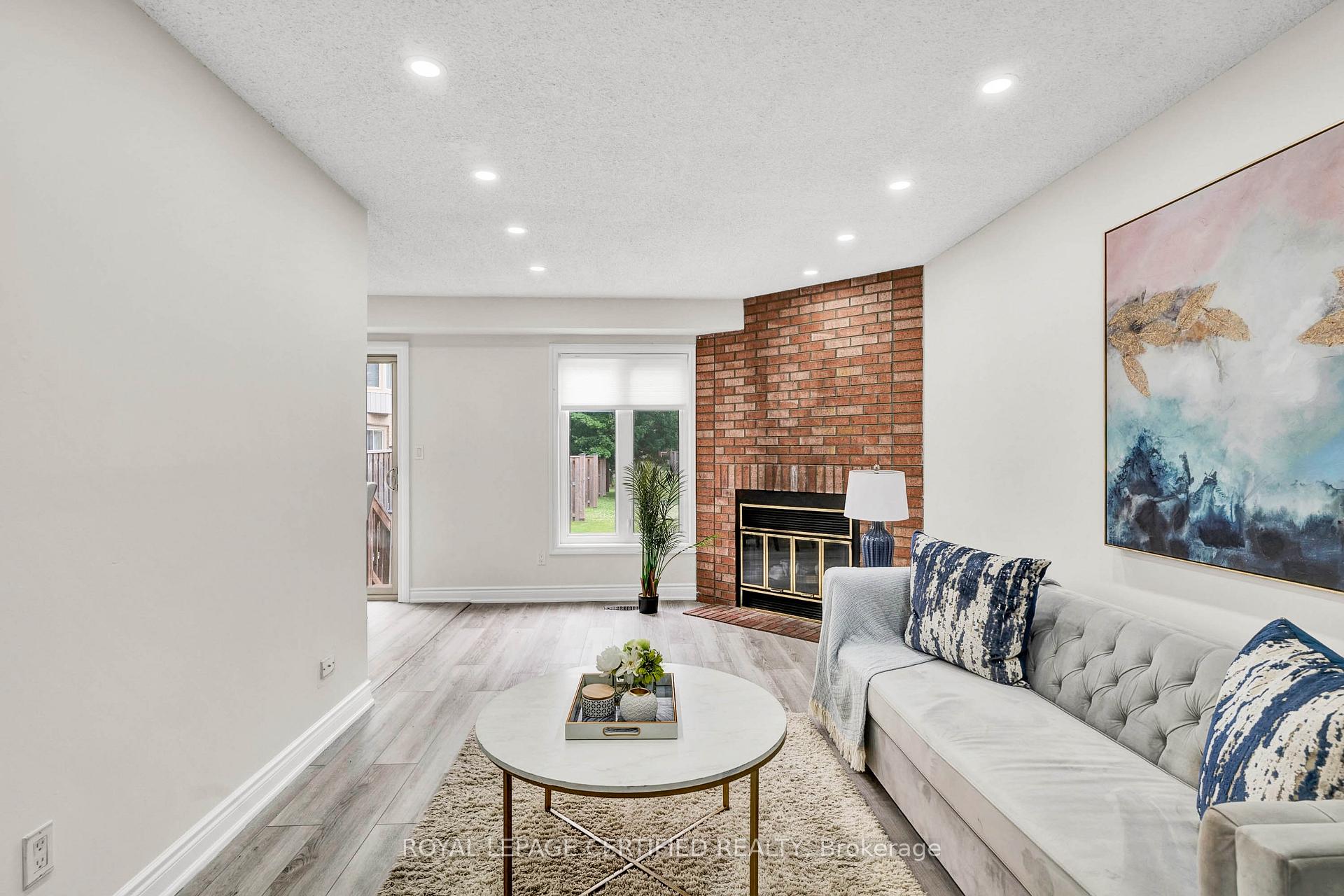 Photo 9 of Unit 21, 302 College Avenue W, Guelph, Dovercliffe Park/Old University — HOMEH