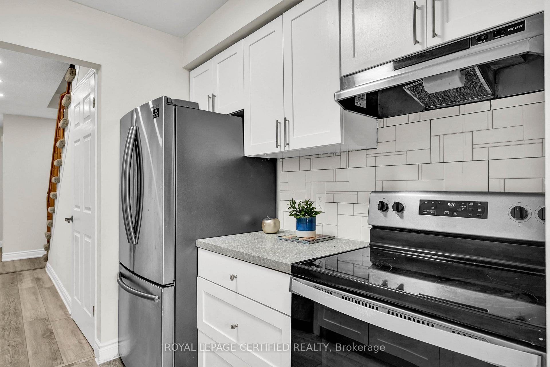 Photo 14 of Unit 21, 302 College Avenue W, Guelph, Dovercliffe Park/Old University — HOMEH