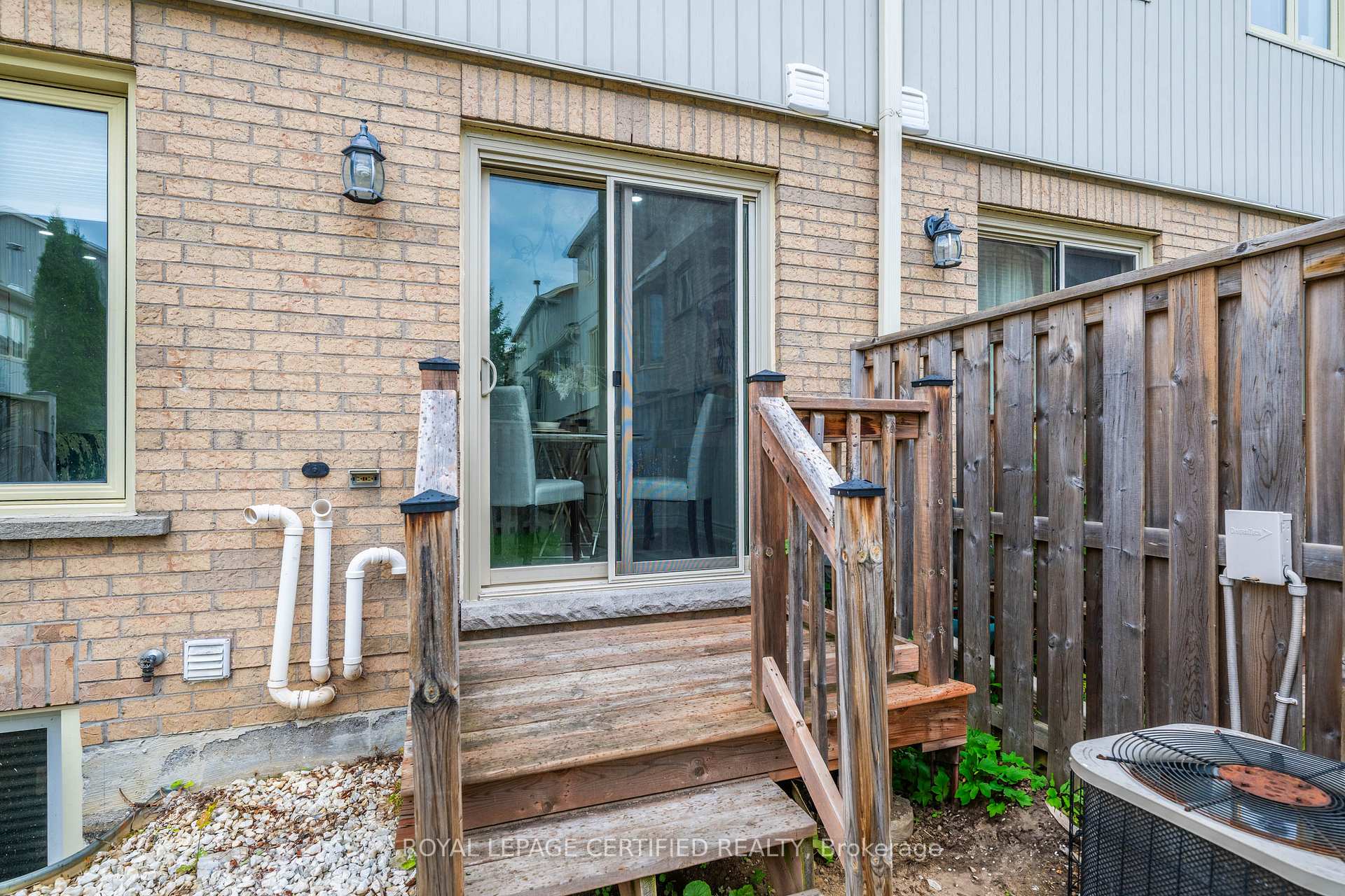 Photo 33 of Unit 21, 302 College Avenue W, Guelph, Dovercliffe Park/Old University — HOMEH