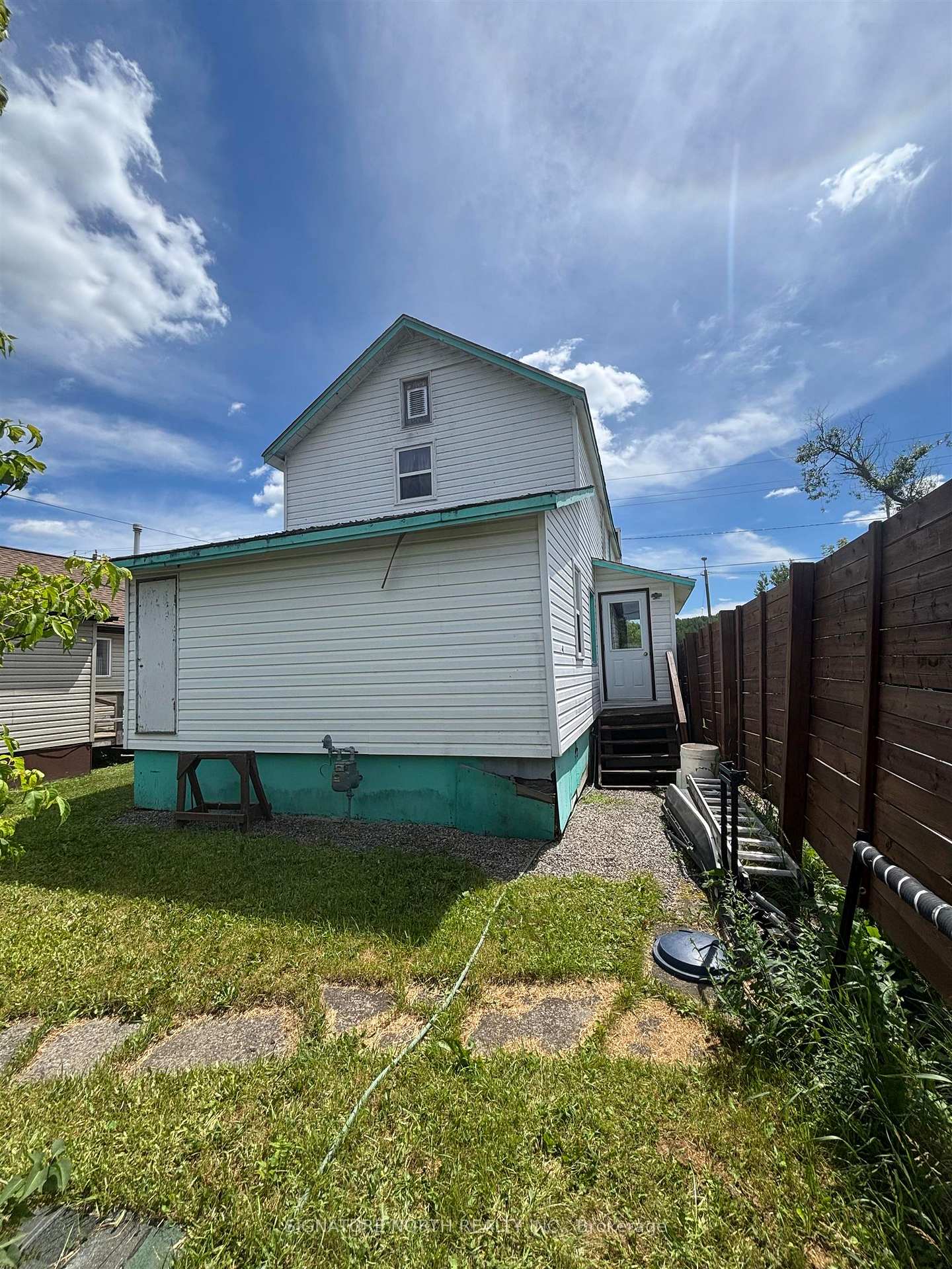 Photo 3 of 204 Mackenzie Ave. W. W, Atikokan — HOMEH