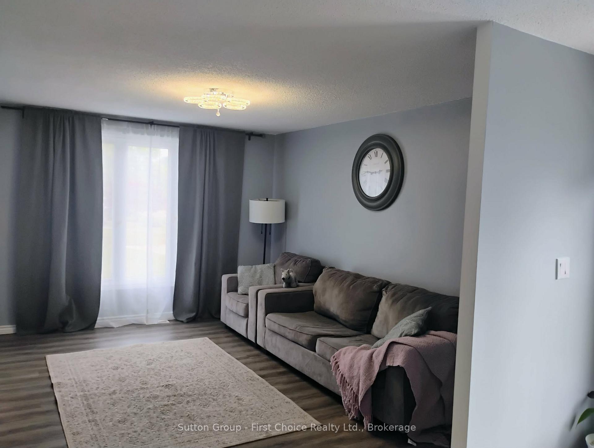 Photo 5 of 106 Sunset Crescent, North Huron, Wingham — HOMEH