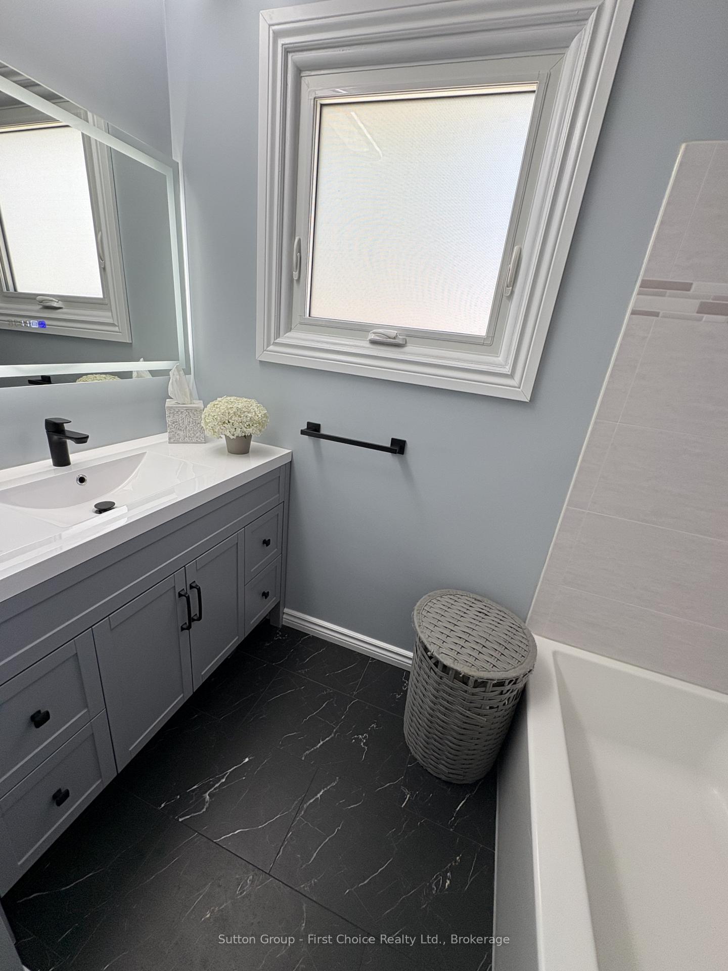 Photo 13 of 106 Sunset Crescent, North Huron, Wingham — HOMEH