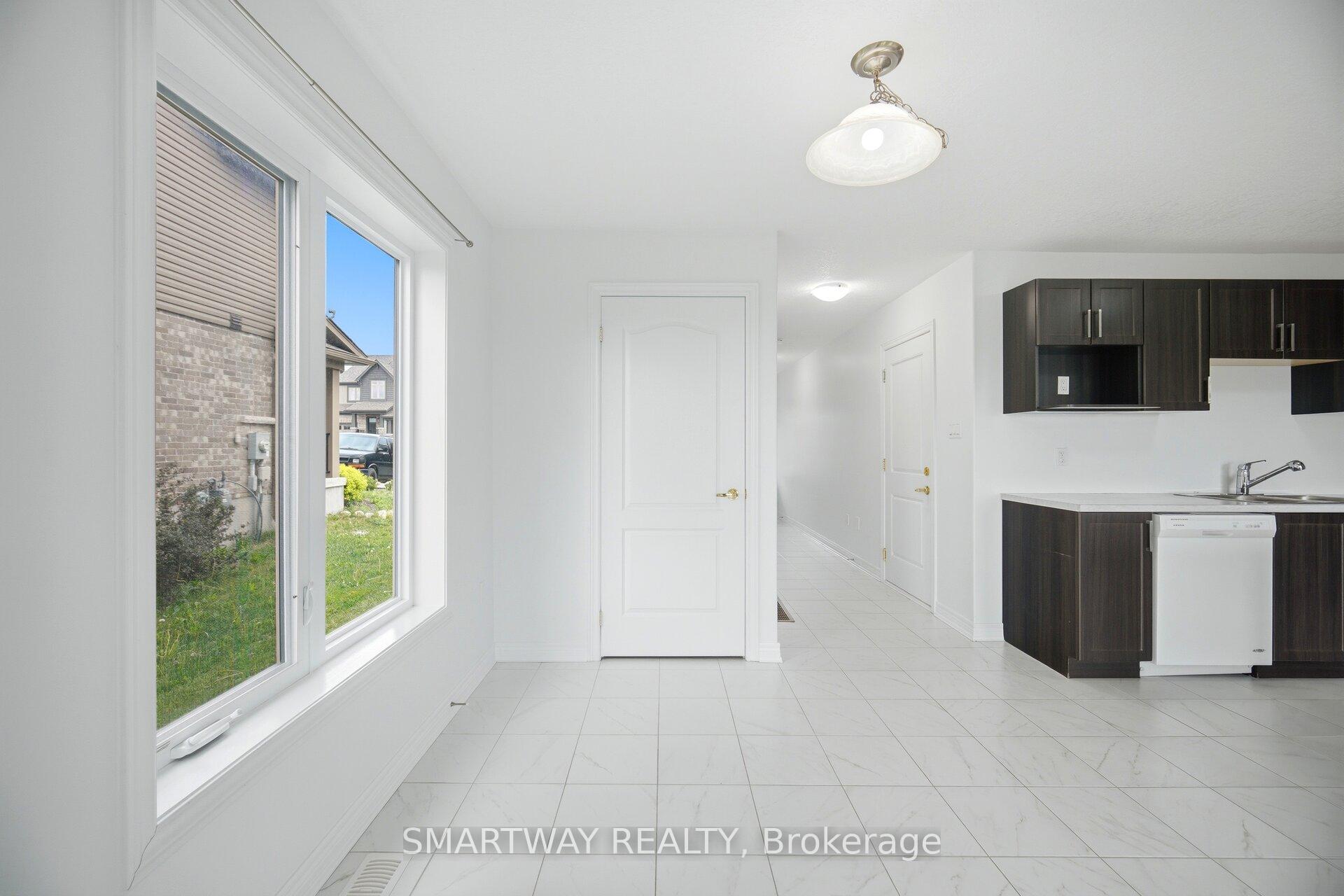 Photo 13 of 154 Stonebrook Way, Grey Highlands — HOMEH