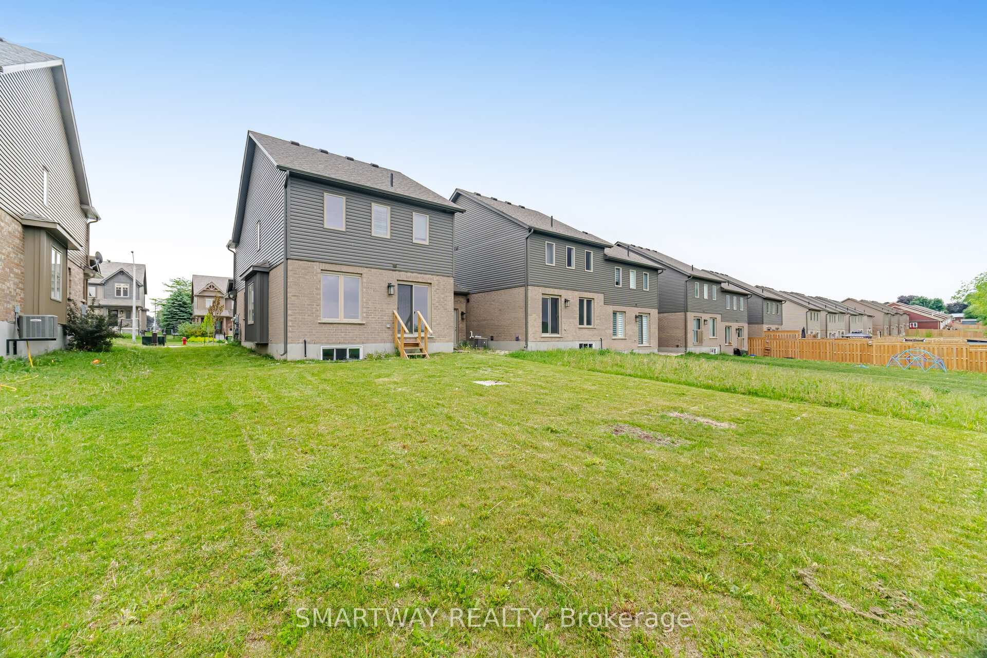 Photo 38 of 154 Stonebrook Way, Grey Highlands — HOMEH