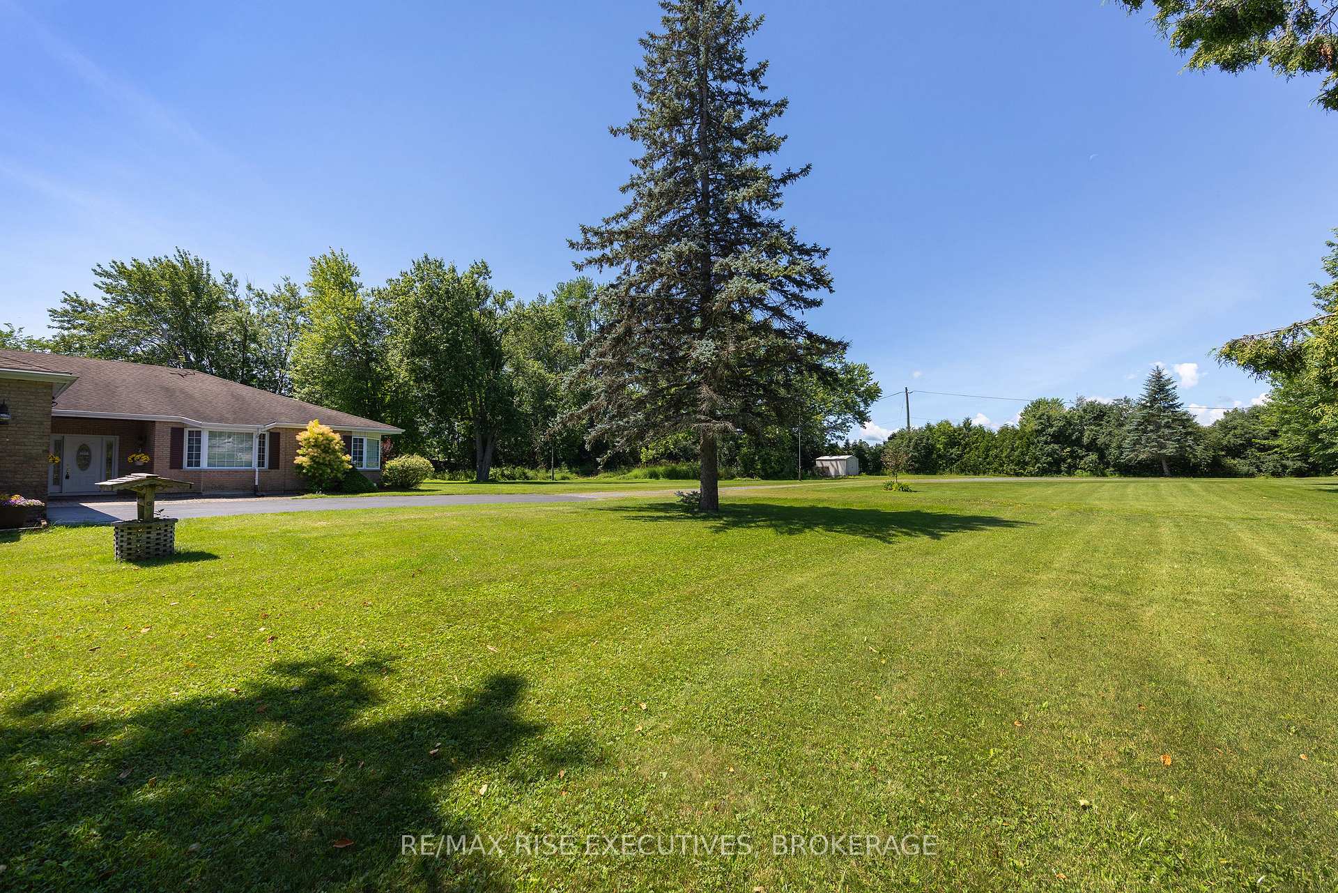 Photo 4 of 5054 Lower Round Lake Road, Frontenac, Frontenac South — HOMEH