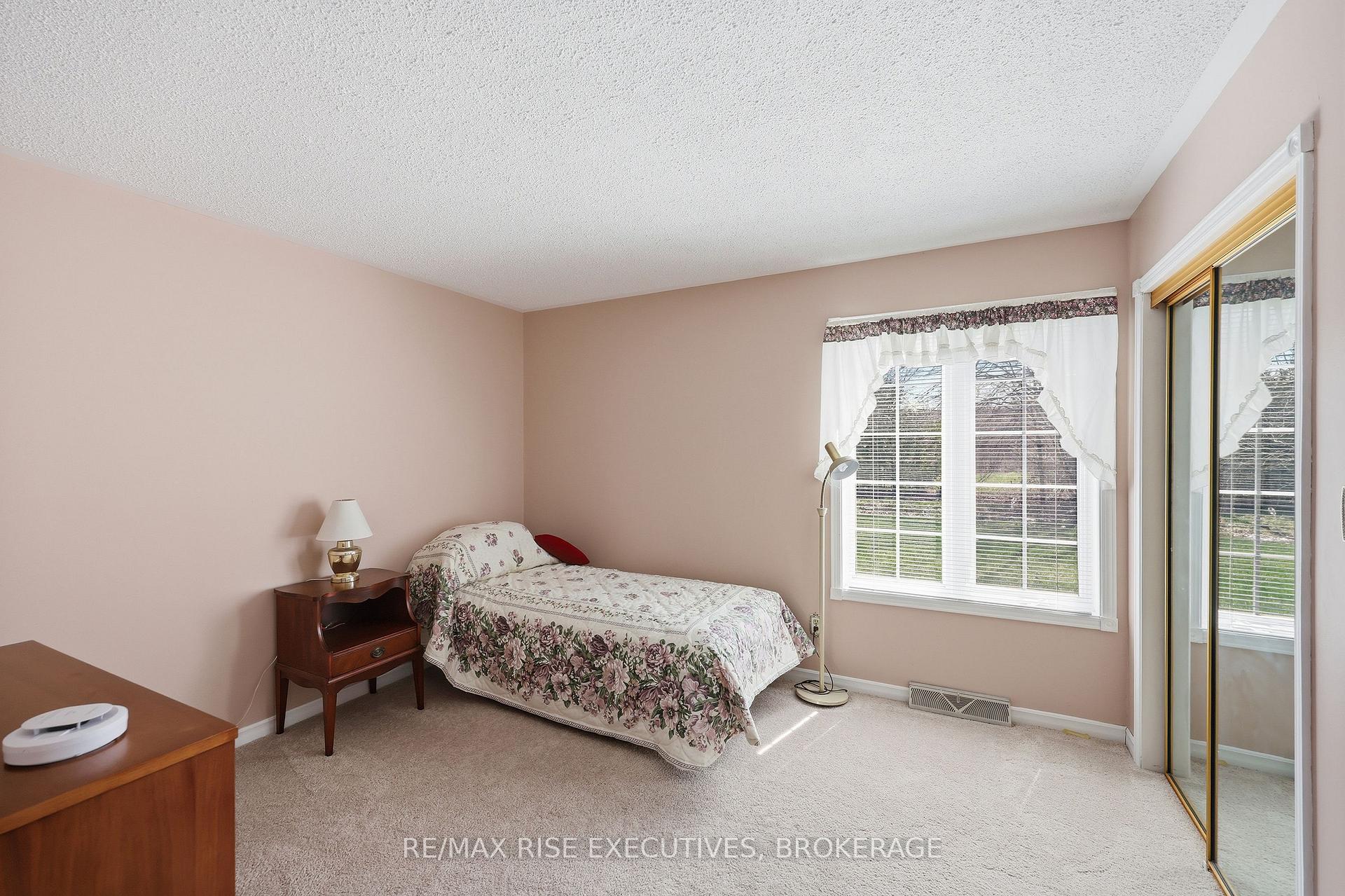 Photo 34 of 5054 Lower Round Lake Road, Frontenac, Frontenac South — HOMEH
