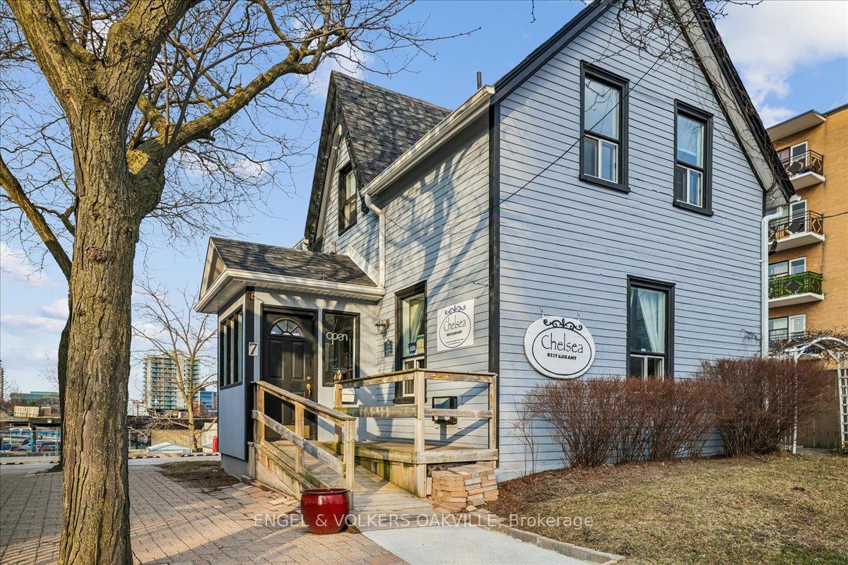 Photo 43 of 38 John Street S, Mississauga, Port Credit — HOMEH