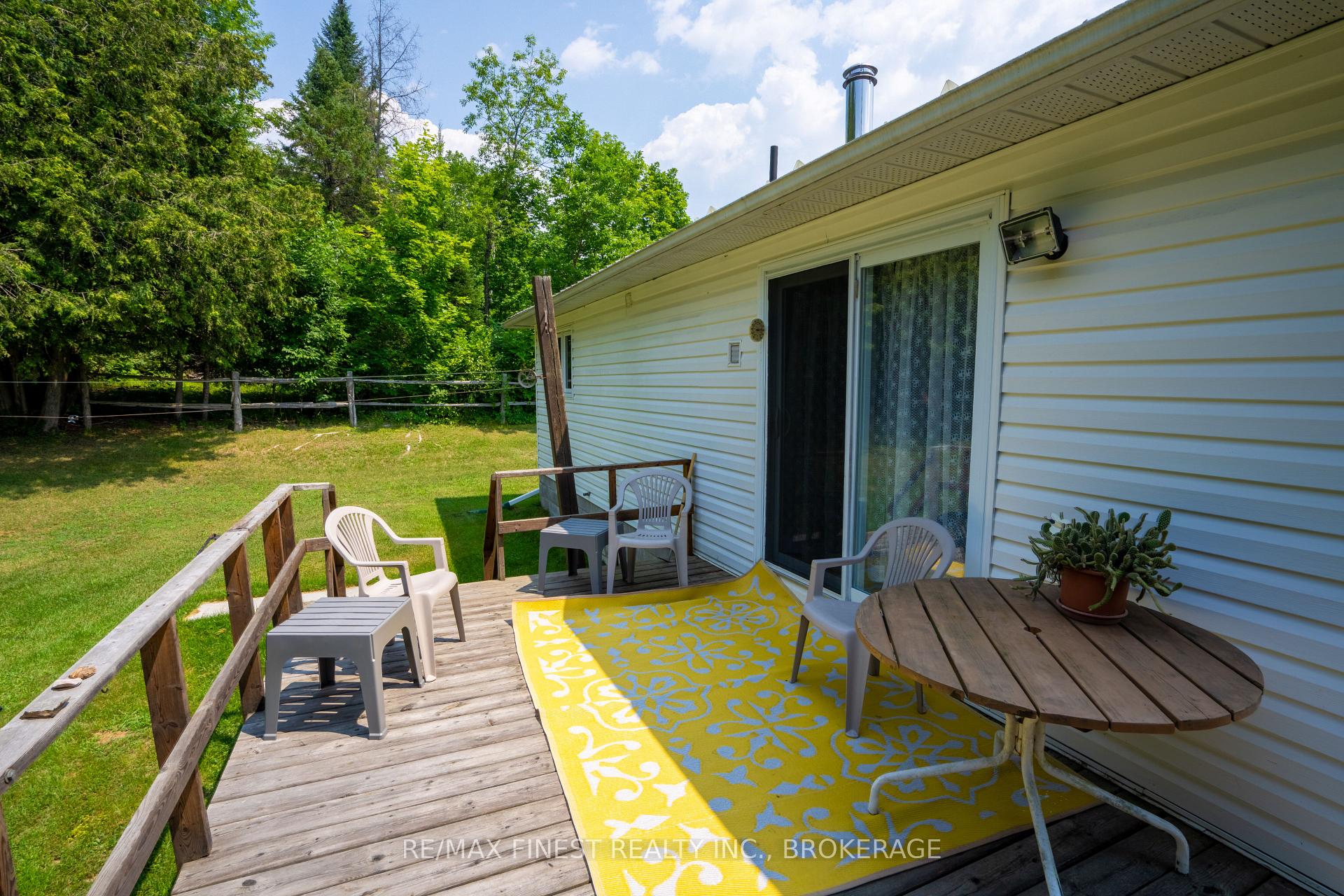 Photo 5 of 1031 James Road, Frontenac, Frontenac North — HOMEH