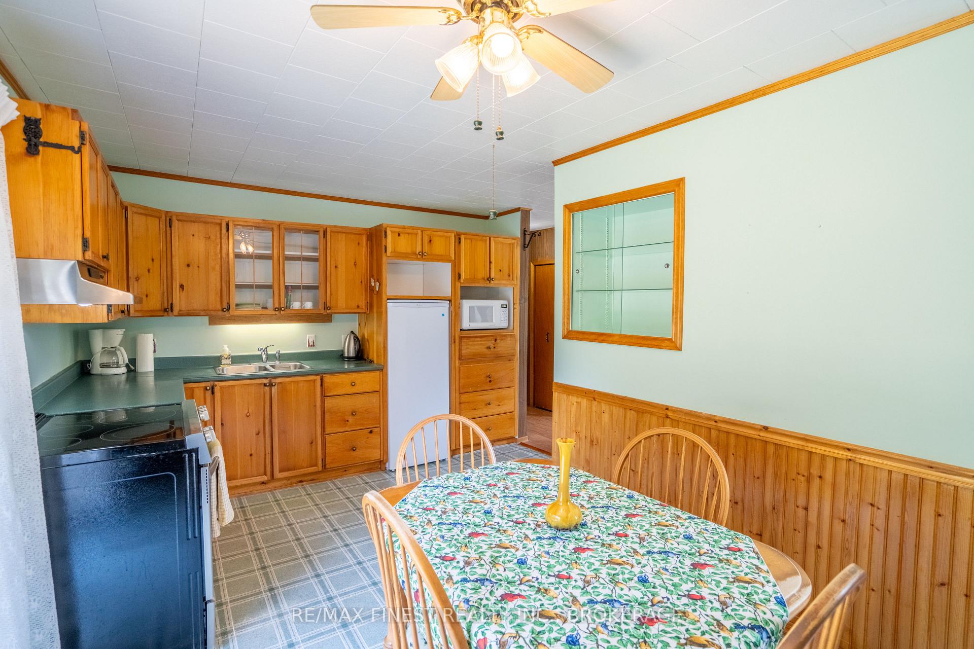 Photo 10 of 1031 James Road, Frontenac, Frontenac North — HOMEH