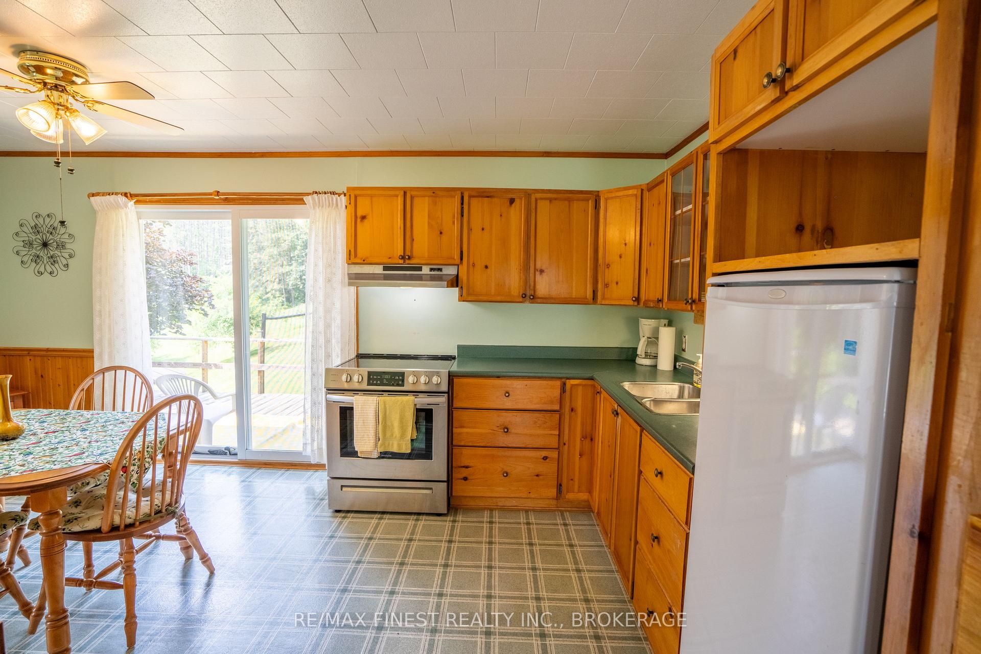 Photo 16 of 1031 James Road, Frontenac, Frontenac North — HOMEH