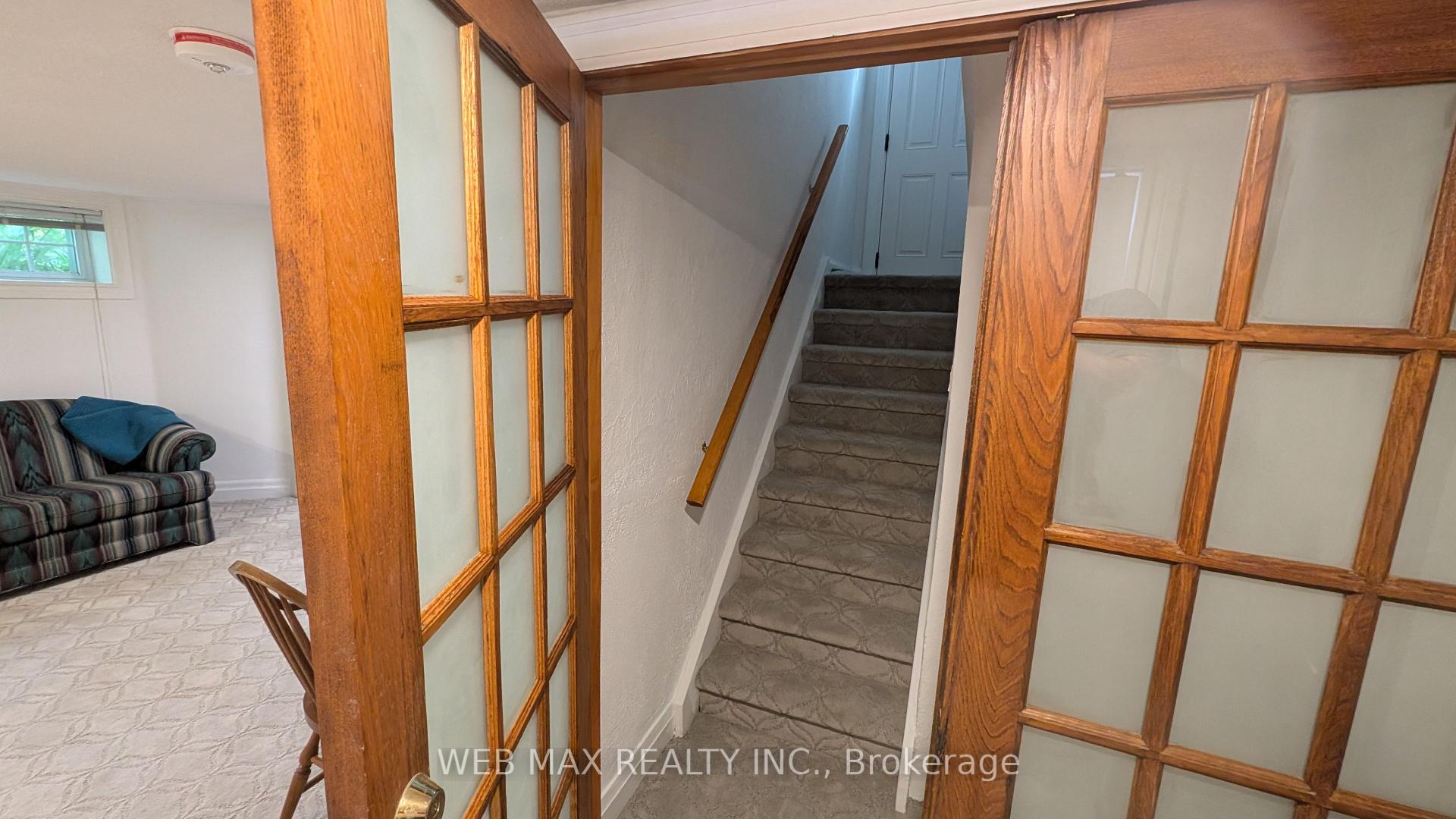 Front of Unit 1, 209 South Kingsway