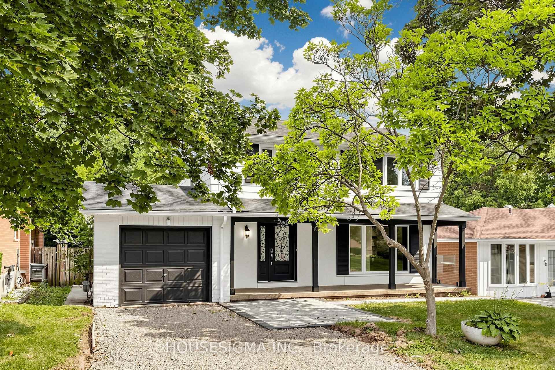 Photo 2 of 126 Woodward Avenue, Markham, Grandview — HOMEH