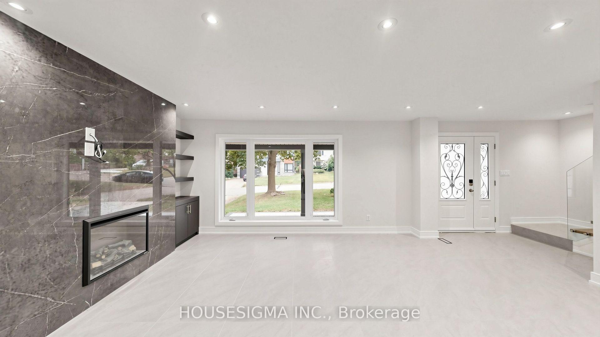 Photo 3 of 126 Woodward Avenue, Markham, Grandview — HOMEH