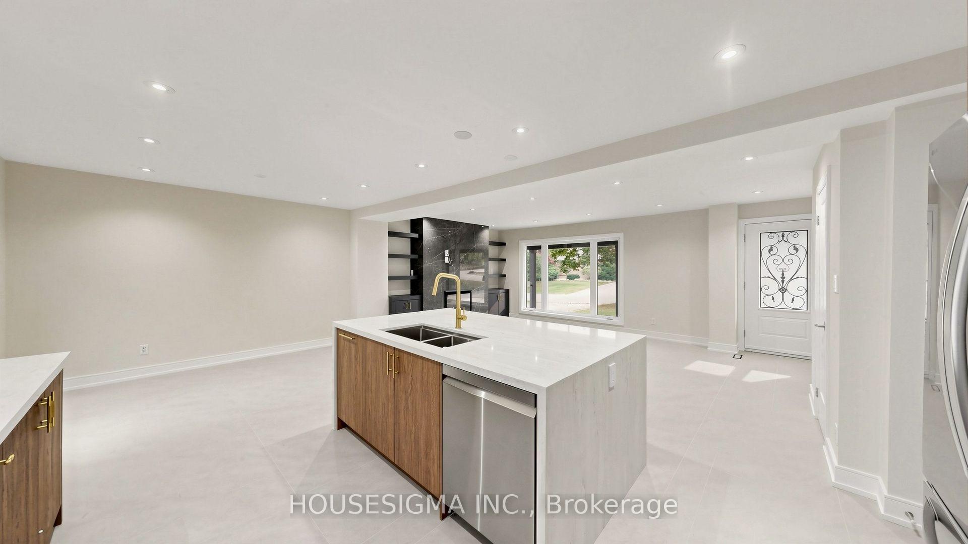 Photo 7 of 126 Woodward Avenue, Markham, Grandview — HOMEH