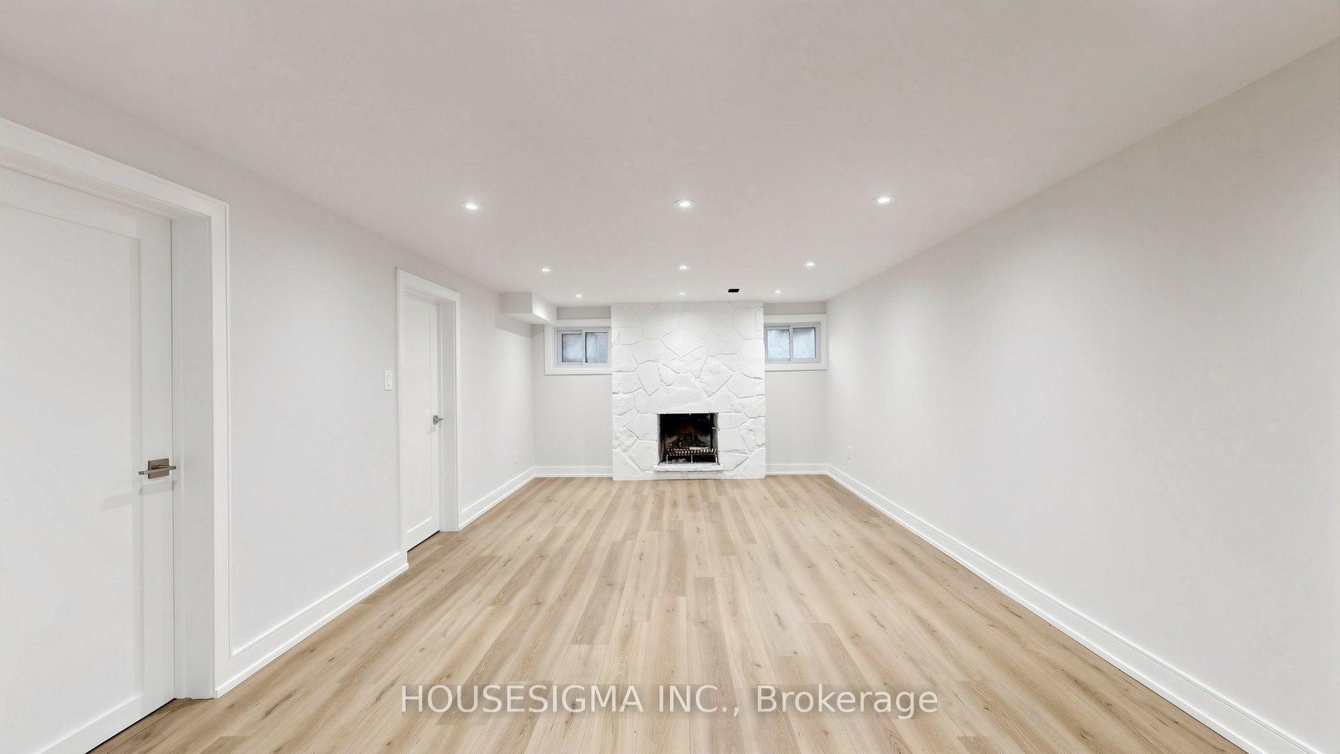 Photo 14 of 126 Woodward Avenue, Markham, Grandview — HOMEH