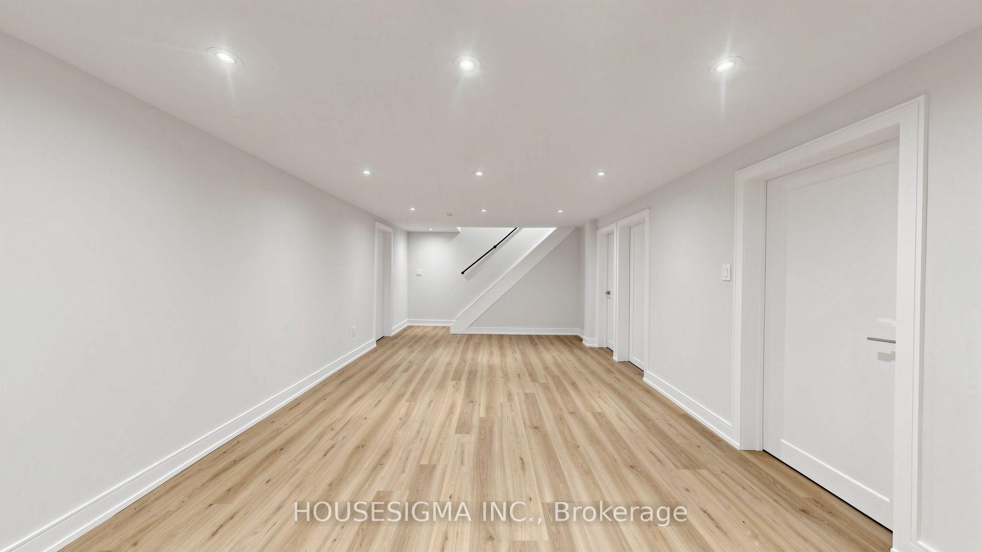 Photo 15 of 126 Woodward Avenue, Markham, Grandview — HOMEH