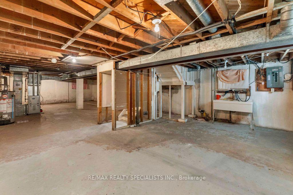 Photo 25 of 122 Cordella Avenue, Toronto, Rockcliffe-Smythe — HOMEH