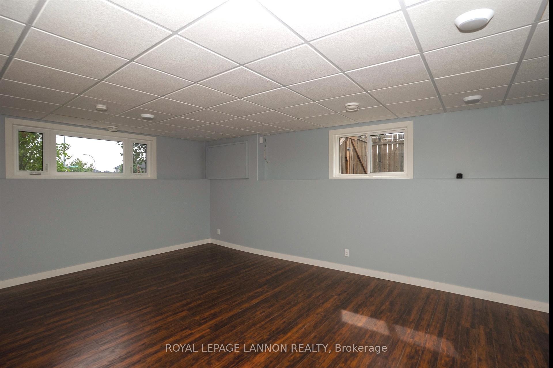 Photo 17 of 461 Longbow Street, Thunder Bay, John Street North — HOMEH