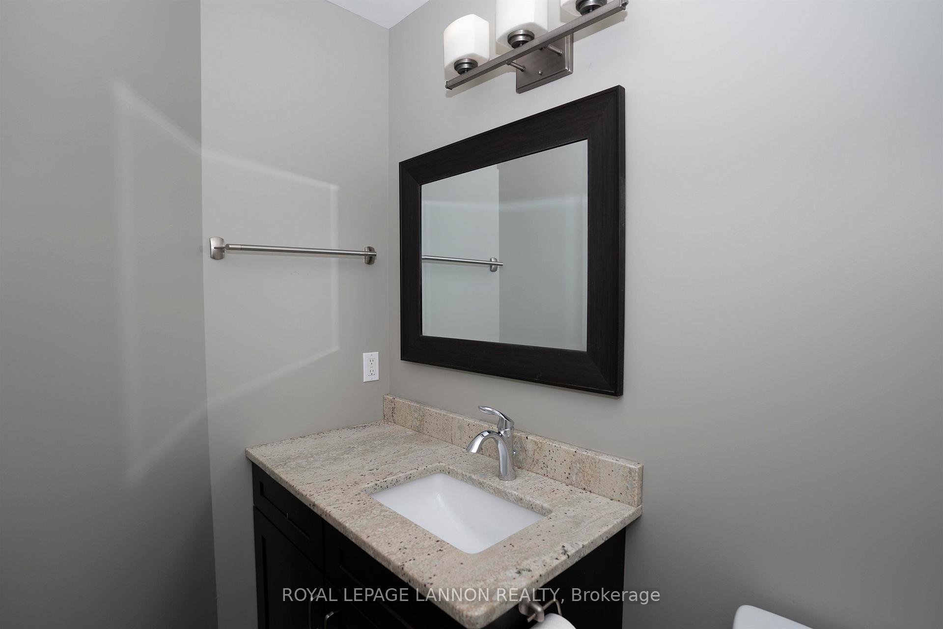 Photo 22 of 461 Longbow Street, Thunder Bay, John Street North — HOMEH
