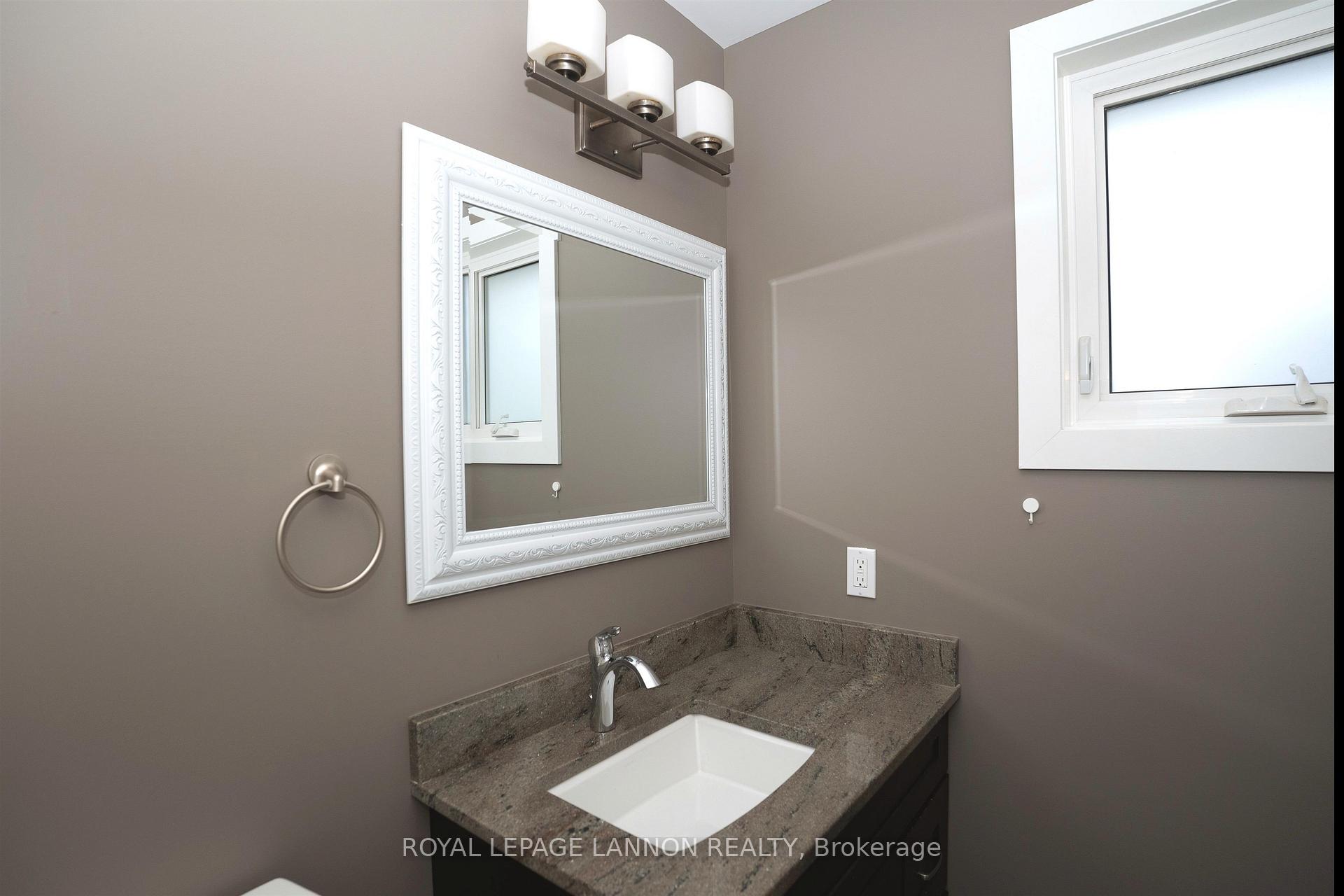 Photo 23 of 461 Longbow Street, Thunder Bay, John Street North — HOMEH