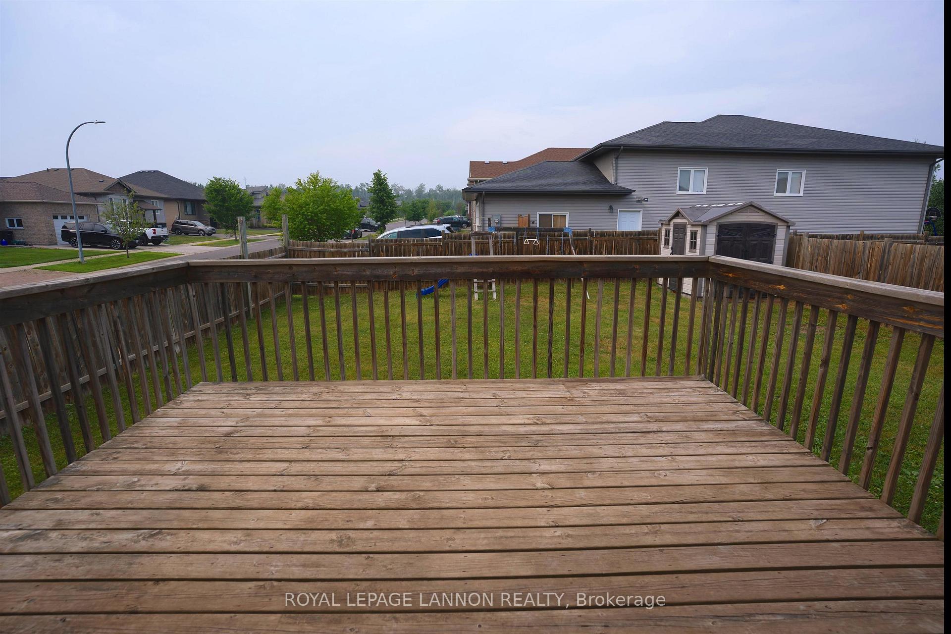 Photo 24 of 461 Longbow Street, Thunder Bay, John Street North — HOMEH