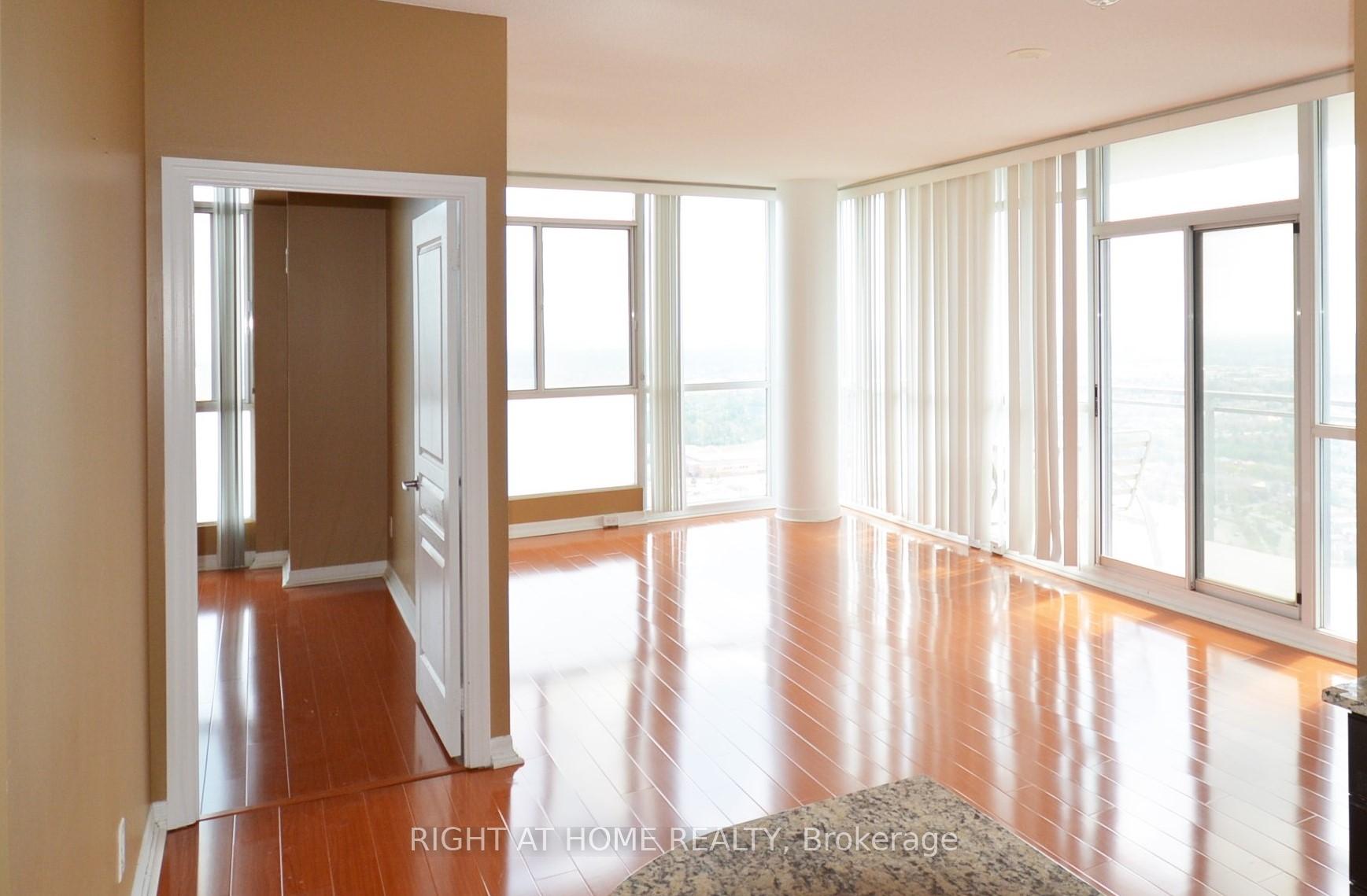 Photo 4 of Unit 3009, 225 Webb Drive, Mississauga, City Centre — HOMEH
