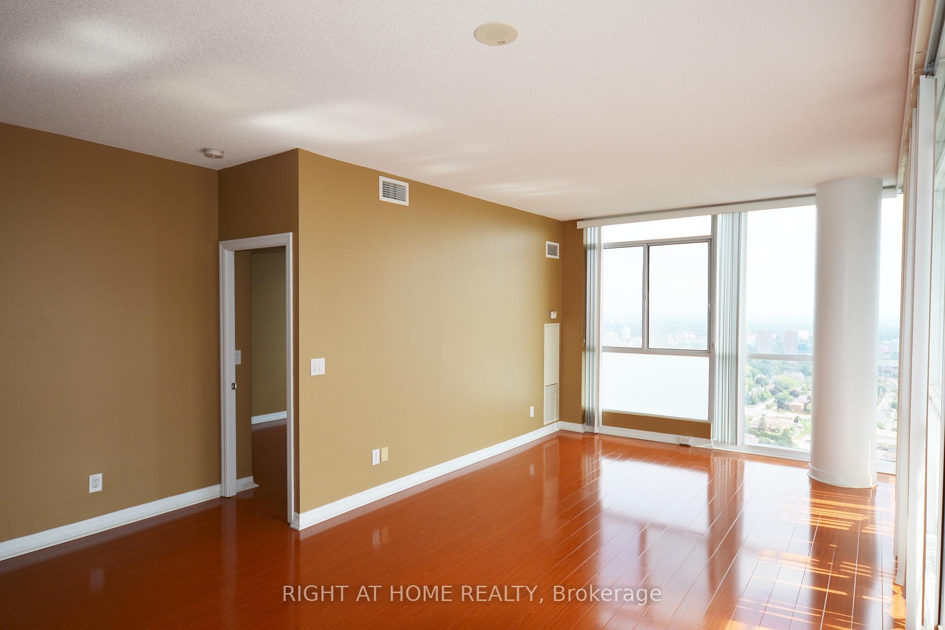 Photo 6 of Unit 3009, 225 Webb Drive, Mississauga, City Centre — HOMEH
