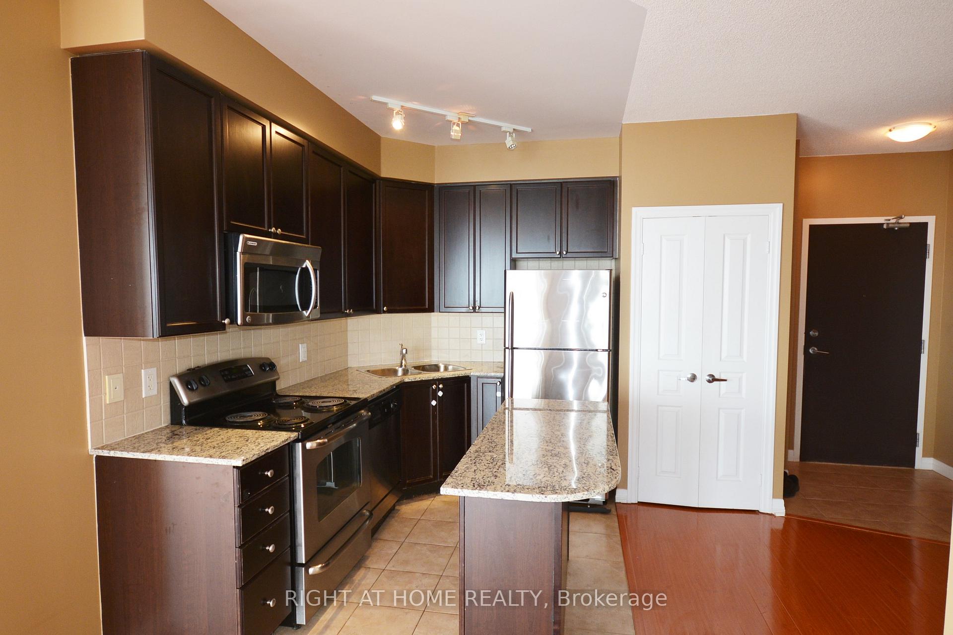 Photo 7 of Unit 3009, 225 Webb Drive, Mississauga, City Centre — HOMEH