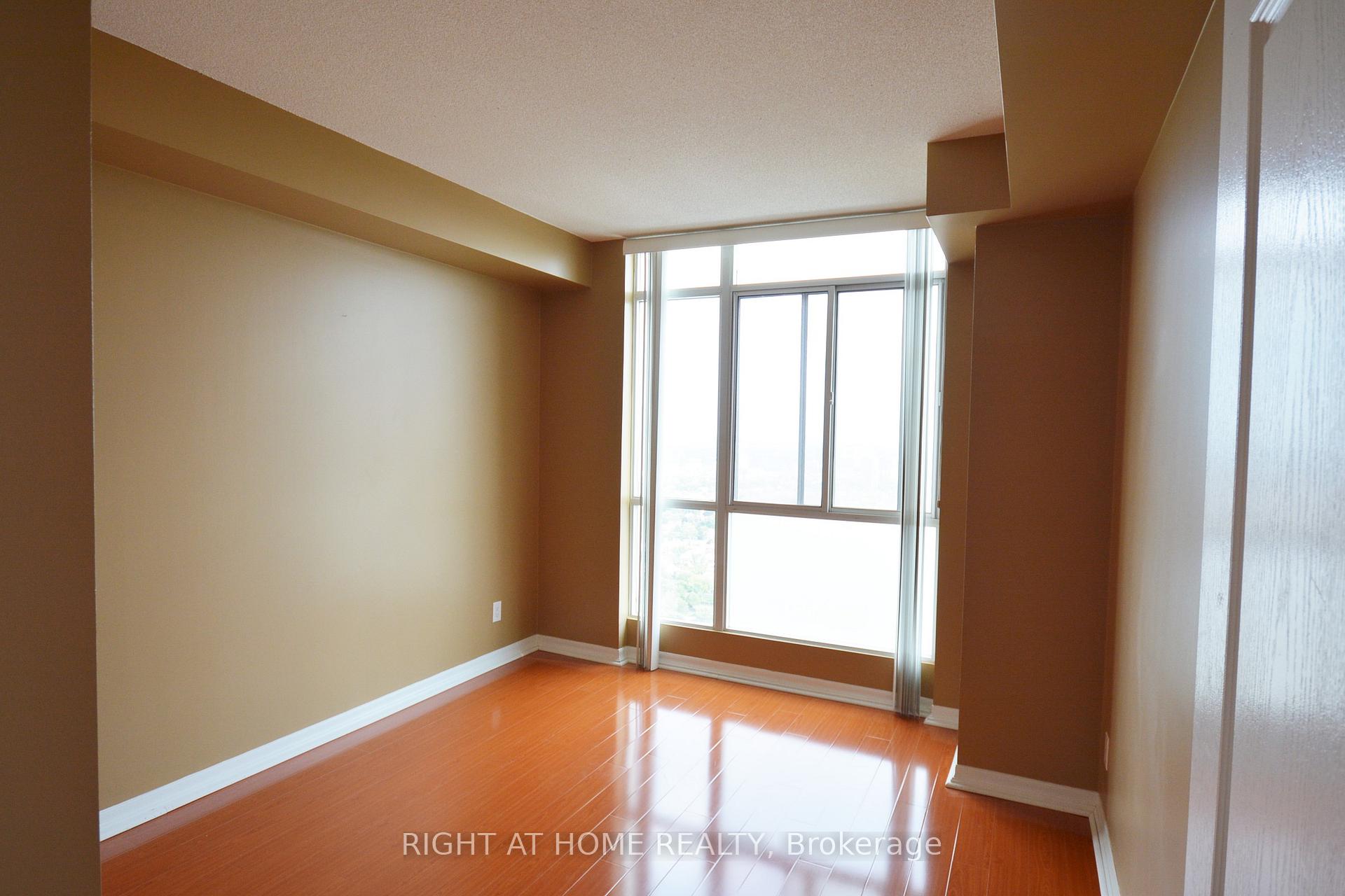 Photo 11 of Unit 3009, 225 Webb Drive, Mississauga, City Centre — HOMEH