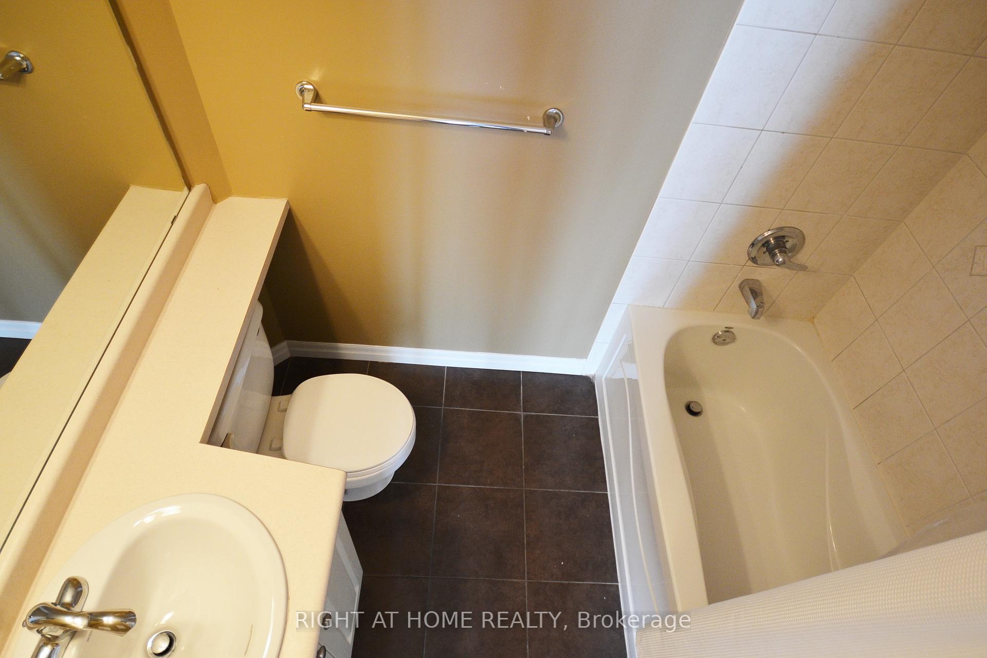 Photo 13 of Unit 3009, 225 Webb Drive, Mississauga, City Centre — HOMEH