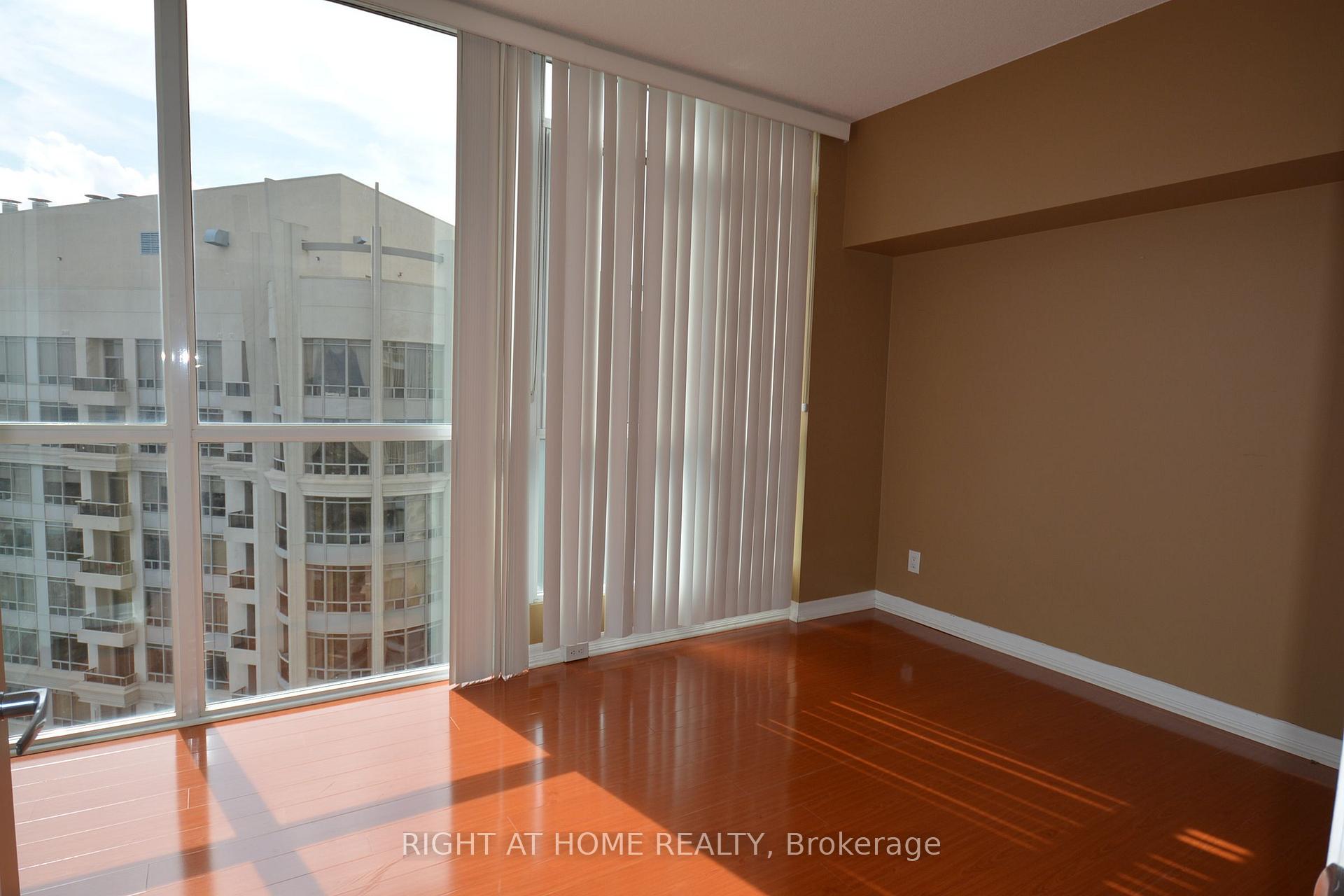 Photo 14 of Unit 3009, 225 Webb Drive, Mississauga, City Centre — HOMEH