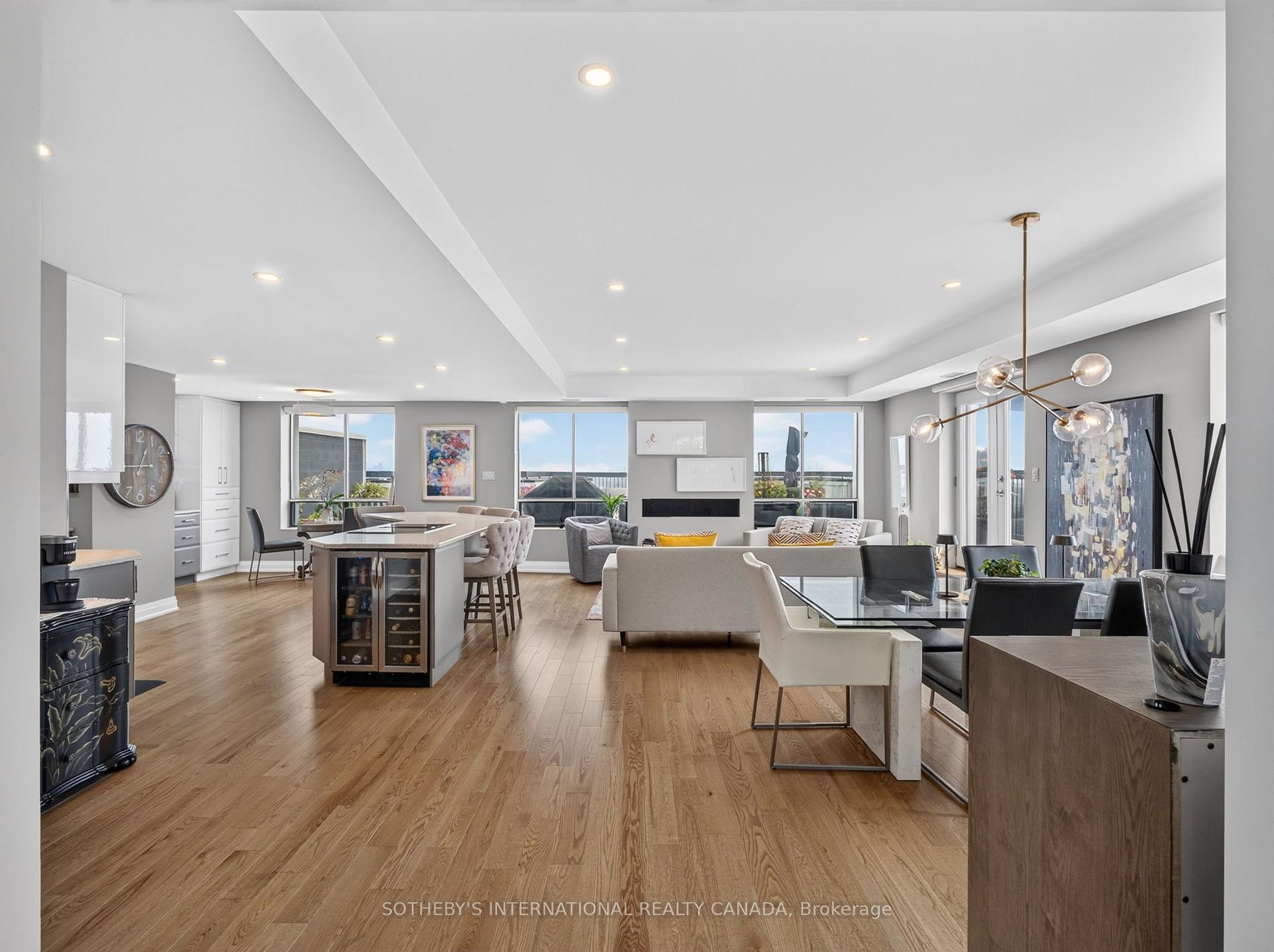 Photo 7 of Unit 1510, 1400 Dixie Road, Mississauga, Lakeview — HOMEH