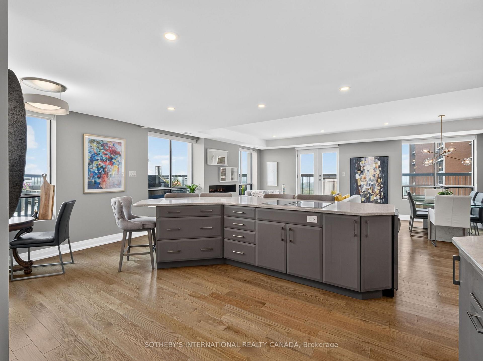 Photo 14 of Unit 1510, 1400 Dixie Road, Mississauga, Lakeview — HOMEH